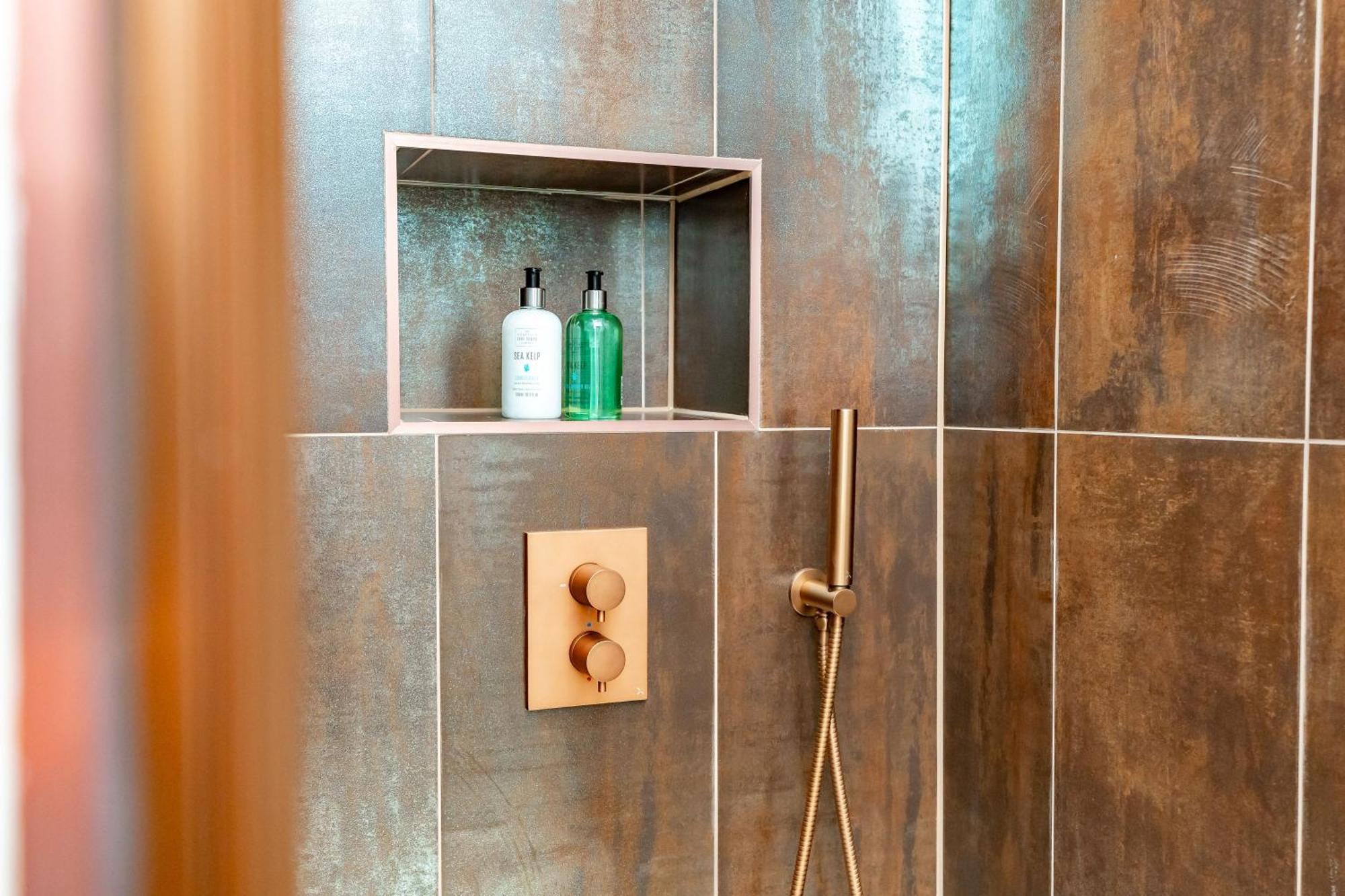 Dragon Luxury At 8 Albyn Place Apartment *