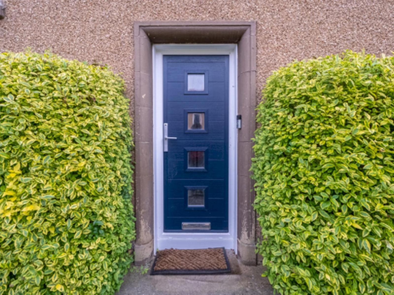 Charming Family House In Rosewell - Pass The Keys * Edinburgh
