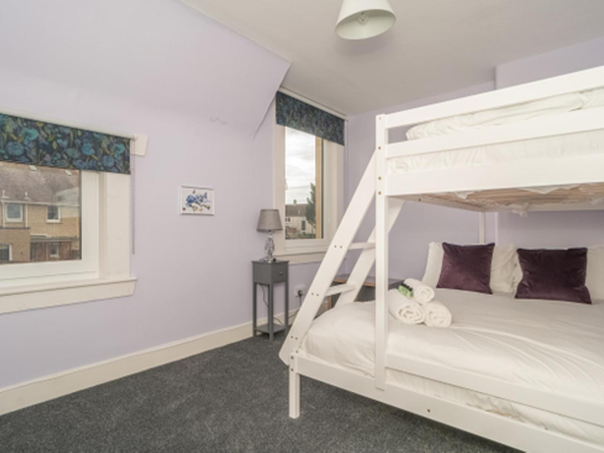 Charming Family House In Rosewell - Pass The Keys Holiday home