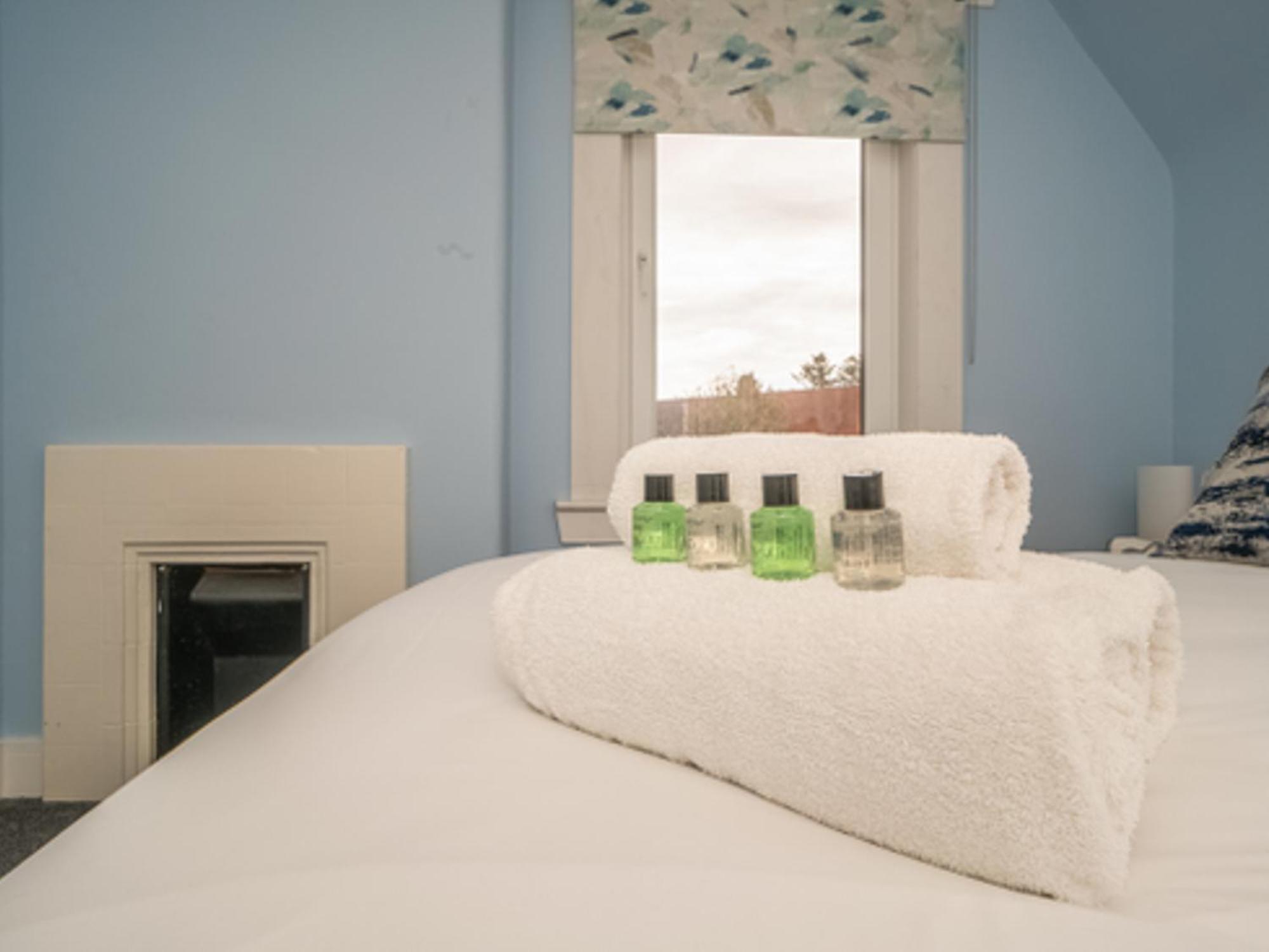 Holiday home Charming Family House In Rosewell - Pass The Keys