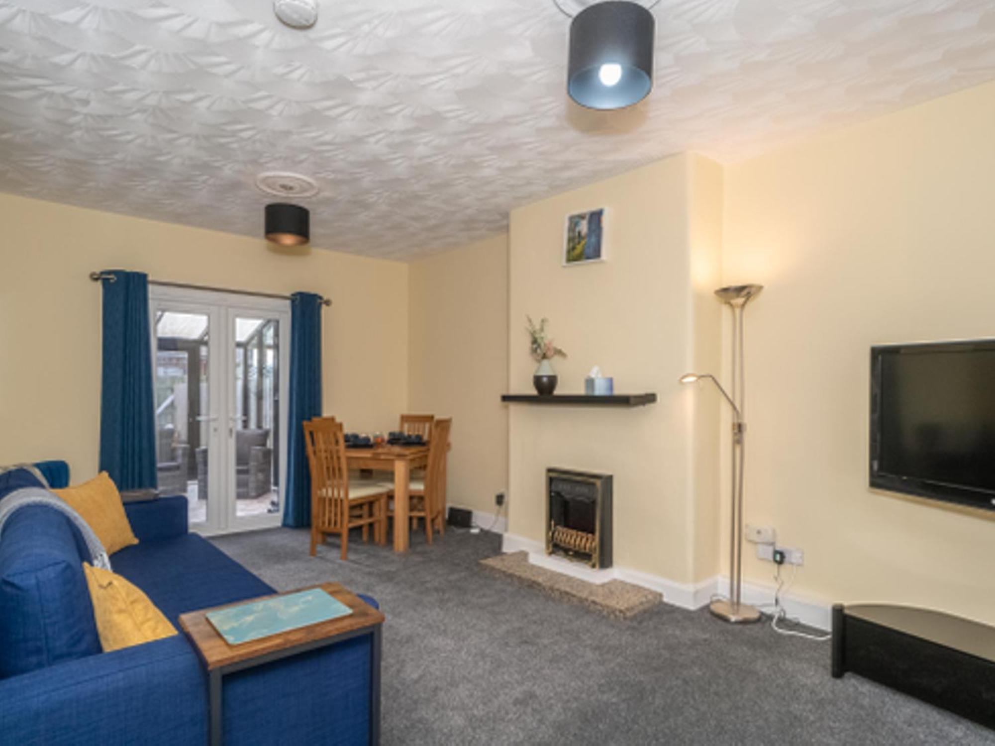 Charming Family House In Rosewell - Pass The Keys Holiday home