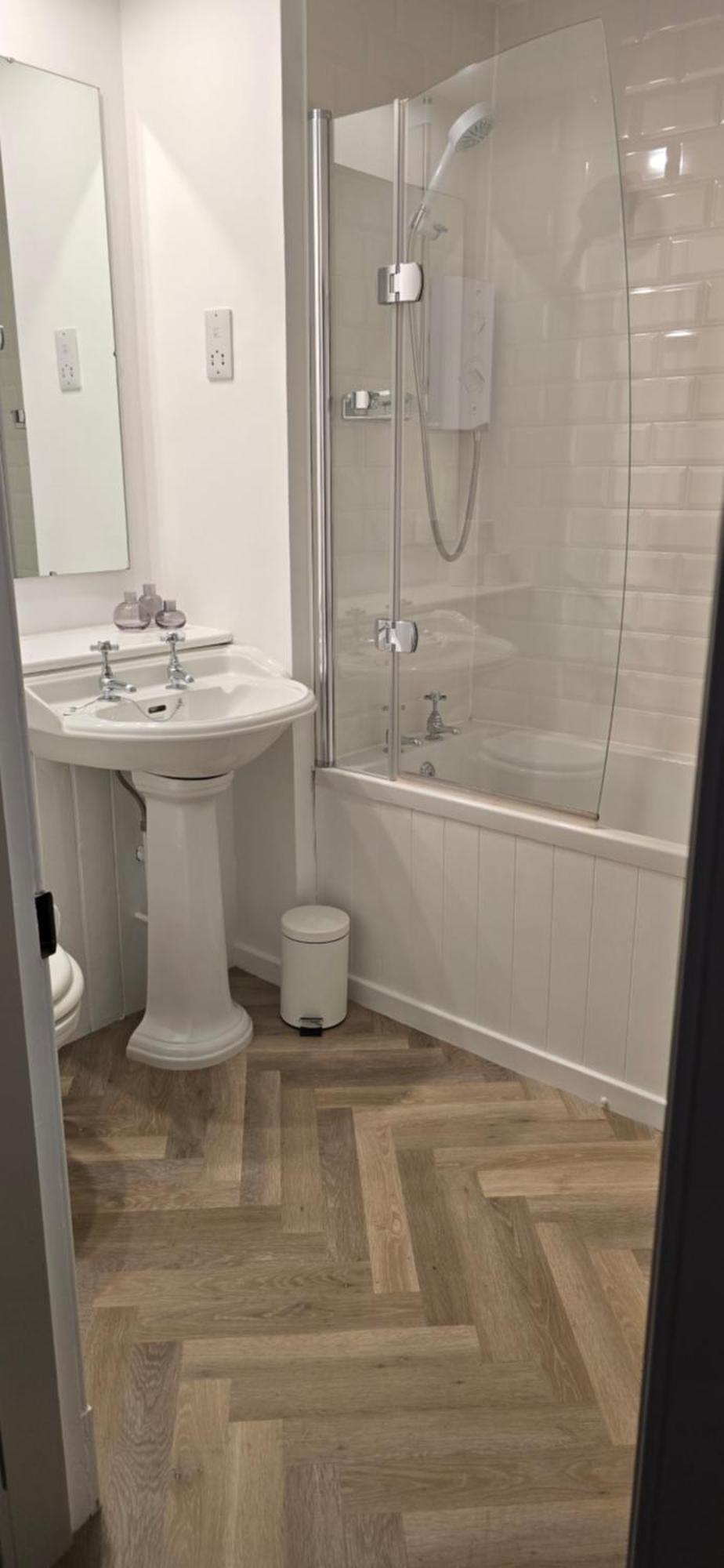 2 Bedroom Sofa Bed In Livingroom Castle View 1st Floor Sleeps 6 * Edinburgh