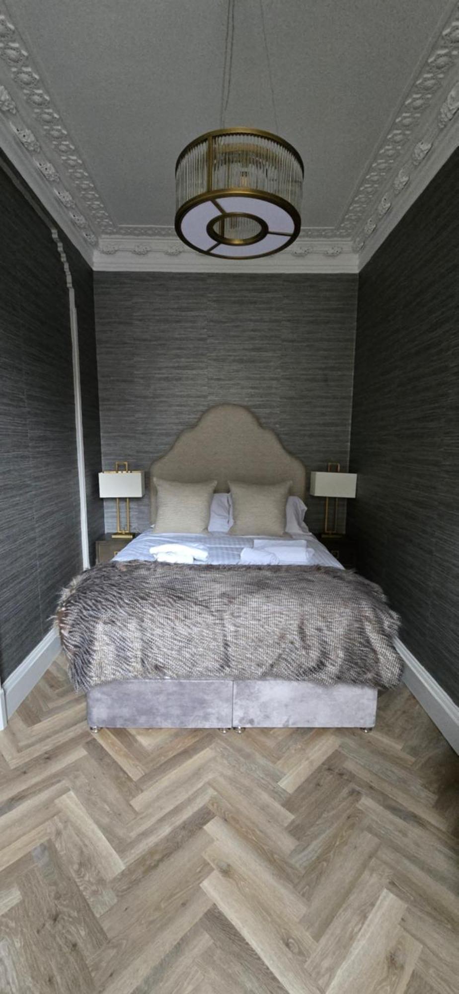 2 Bedroom Sofa Bed In Livingroom Castle View 1st Floor Sleeps 6 *