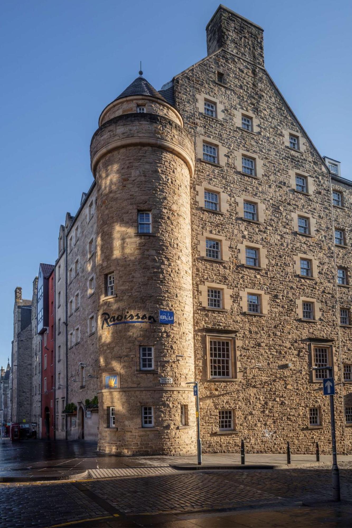 Radisson Blu Hotel, Centre Edinburgh