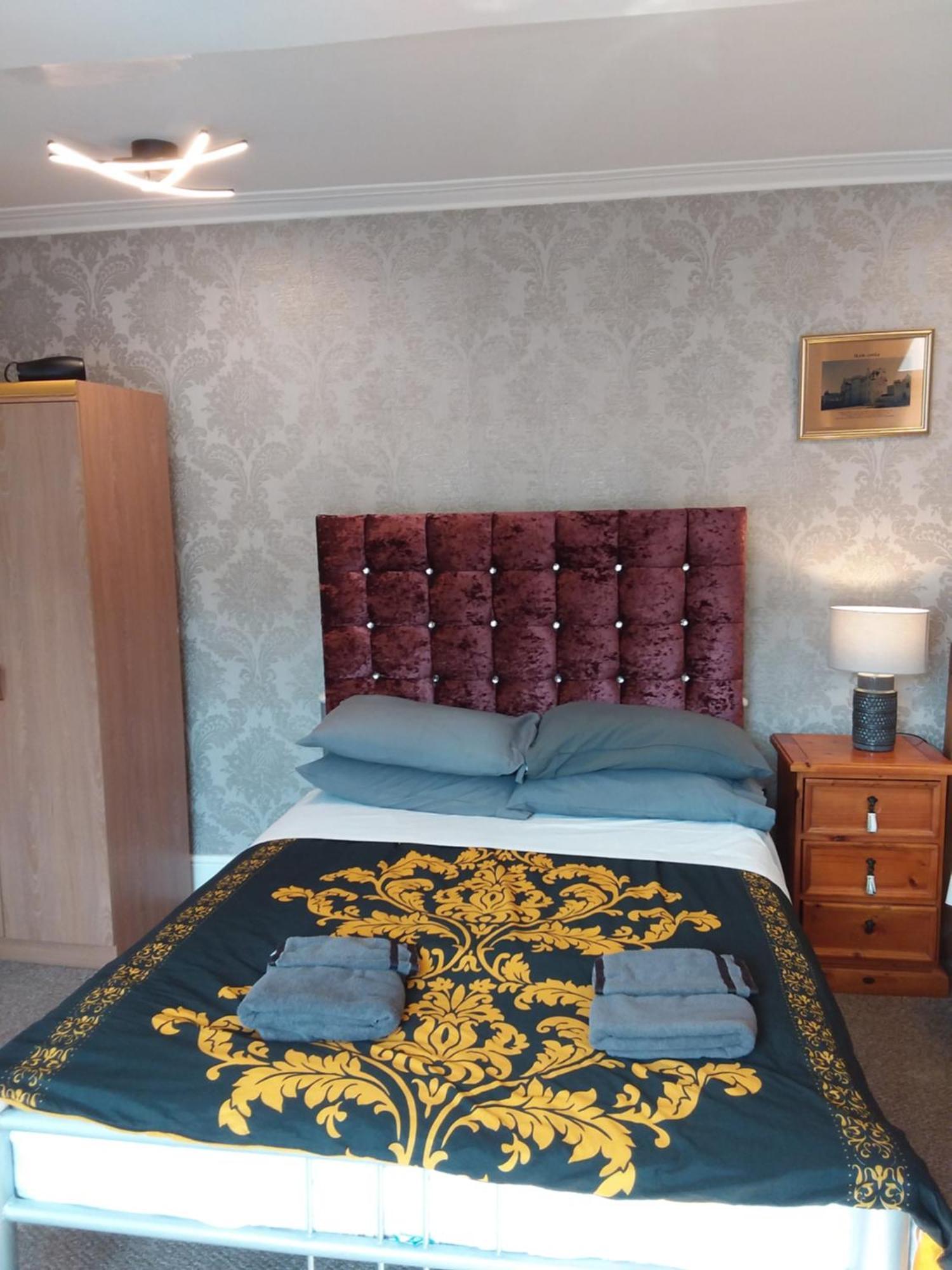 Ivy- Braveheart 3* Edinburgh