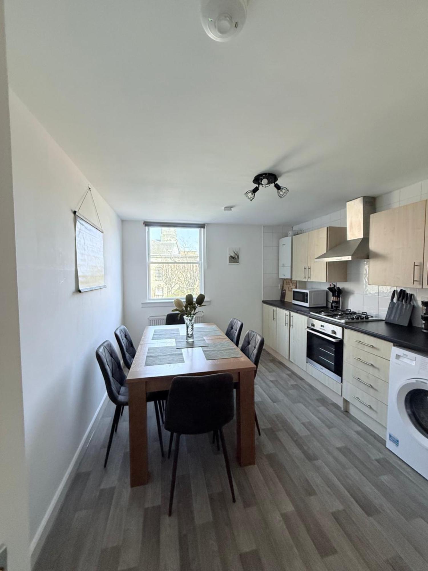 Old Town - Royal Mile Neighbour 2-bed * Edinburgh