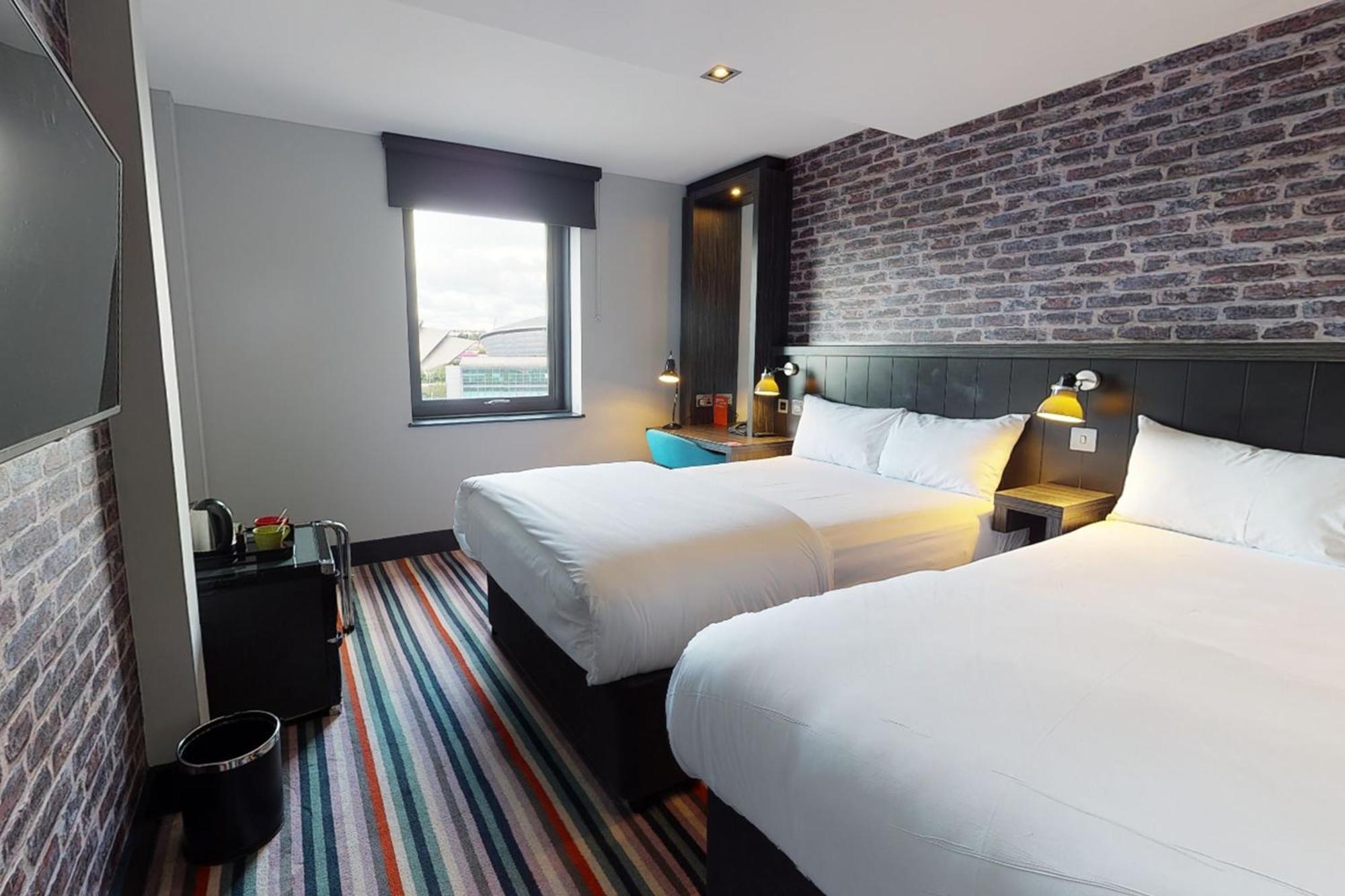 Village Hotel EDI