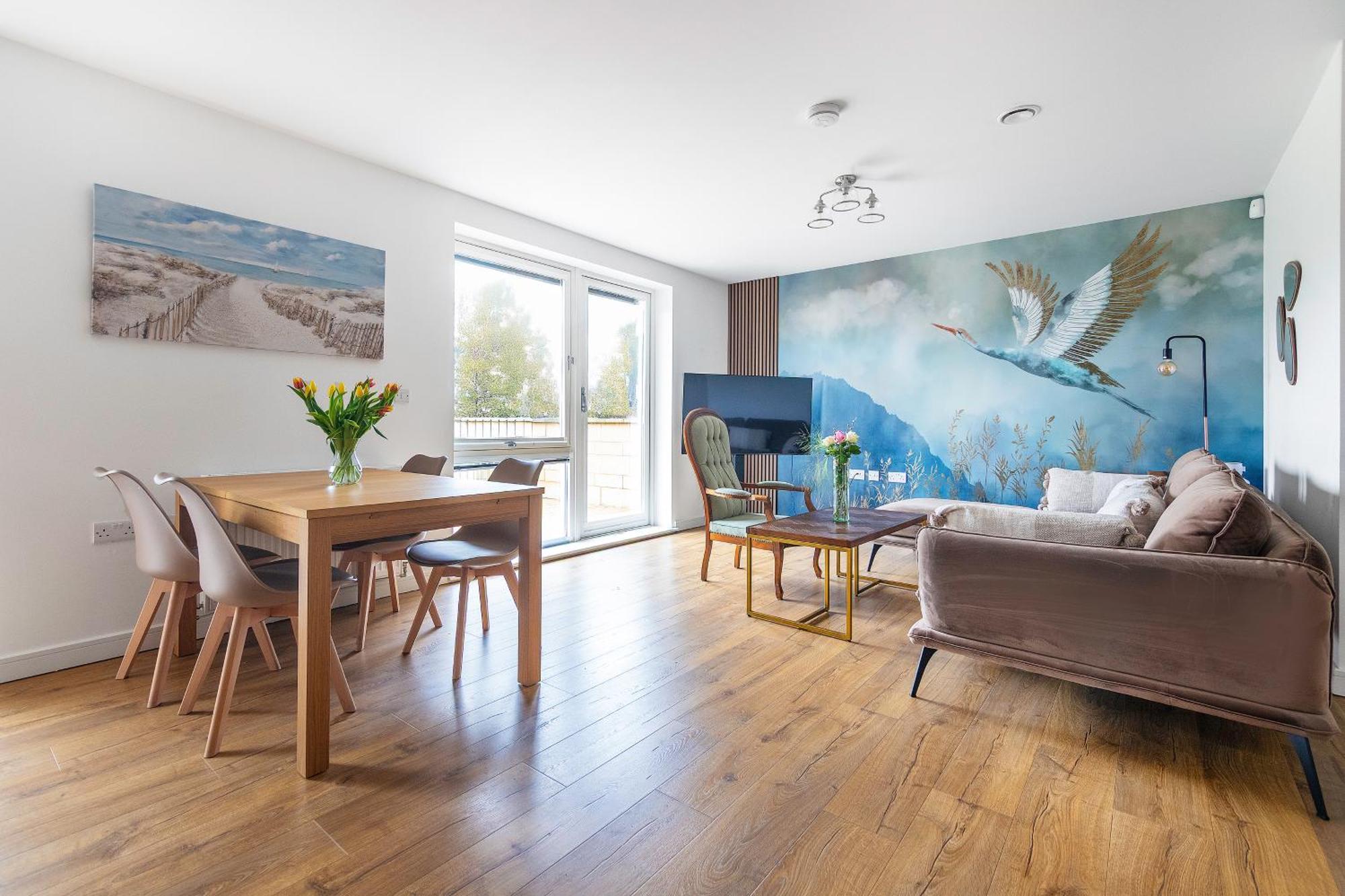 Beautiful Meadowbank With On-street Parking * EDI
