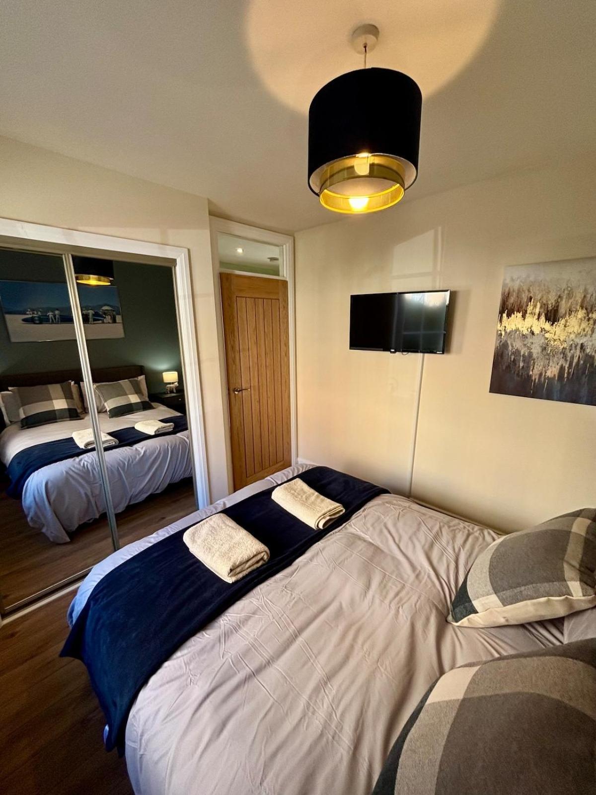 The Wheel House - Private Front Door And Free Parking Apartment Edinburgh