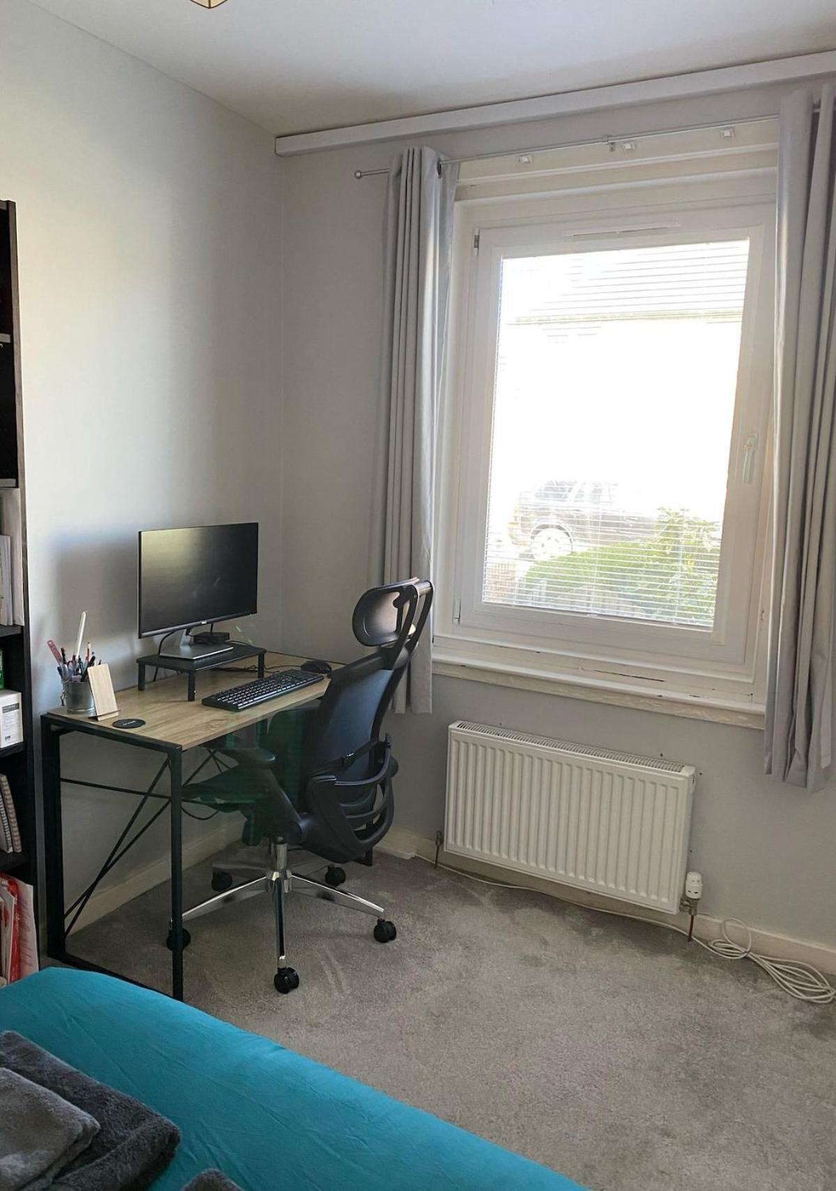 2 Bed Flat Near Murrayfield *