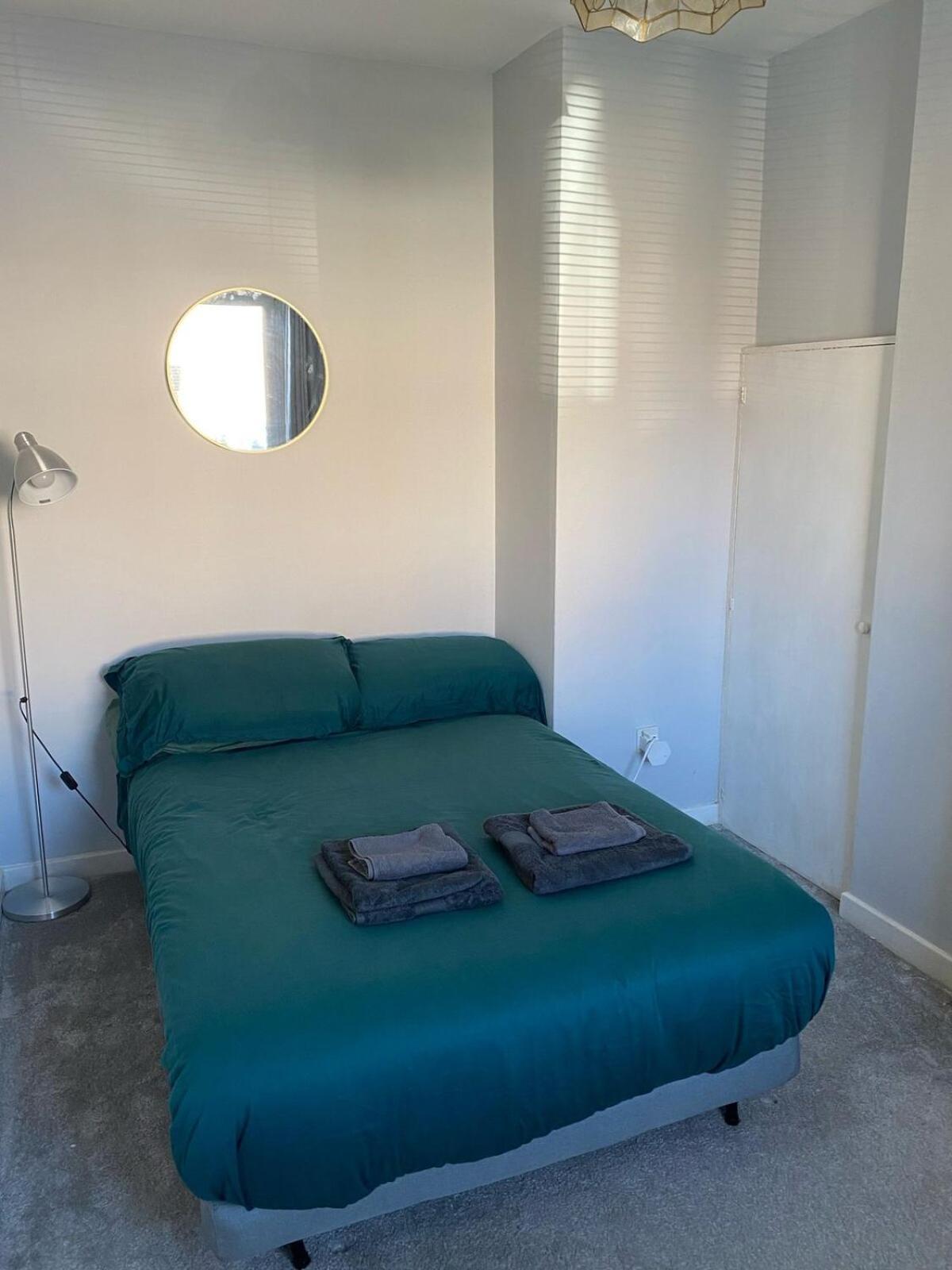 2 Bed Flat Near Murrayfield Apartment Edinburgh