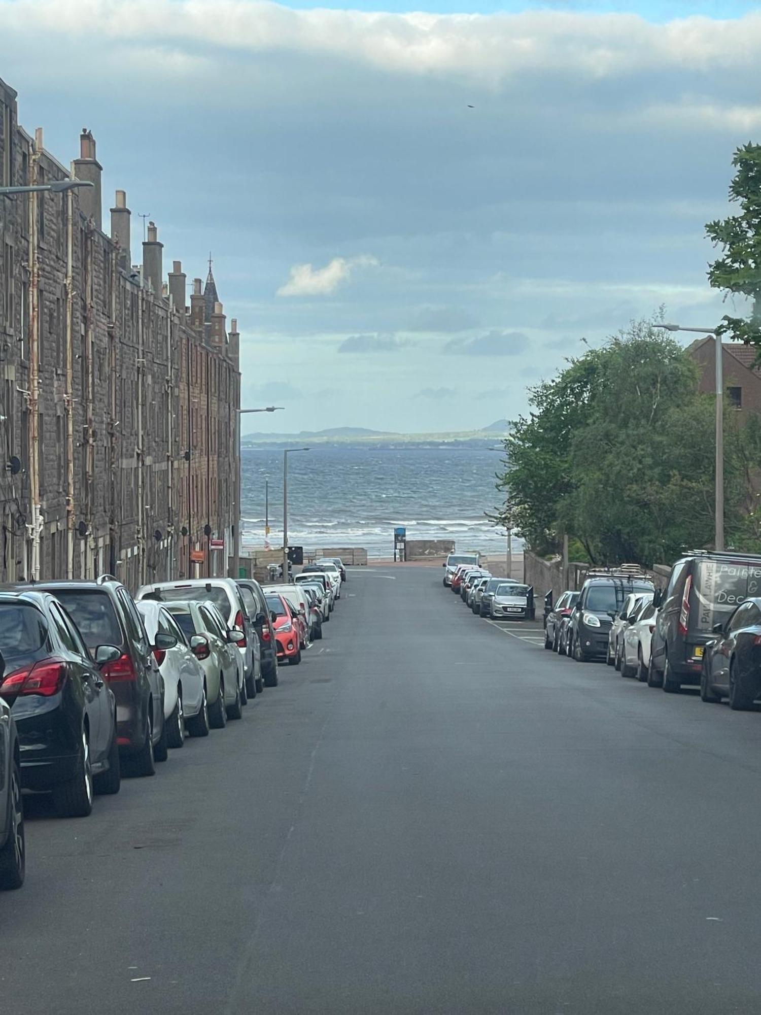 Victorian House 3 Bedrooms, 5 Guests Apartment Edinburgh