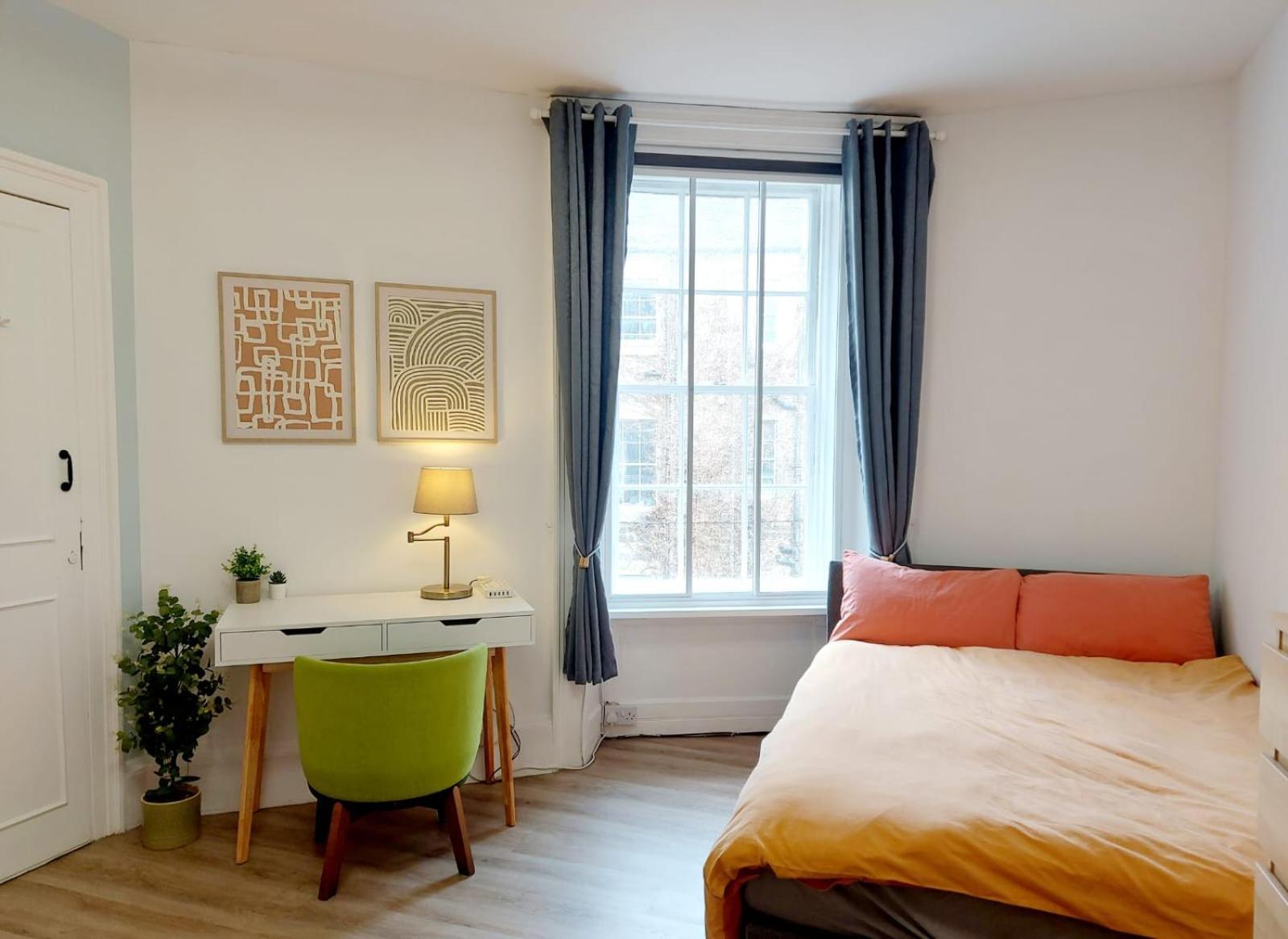 Apartment Spacious Victorian Flat In Edinburgh