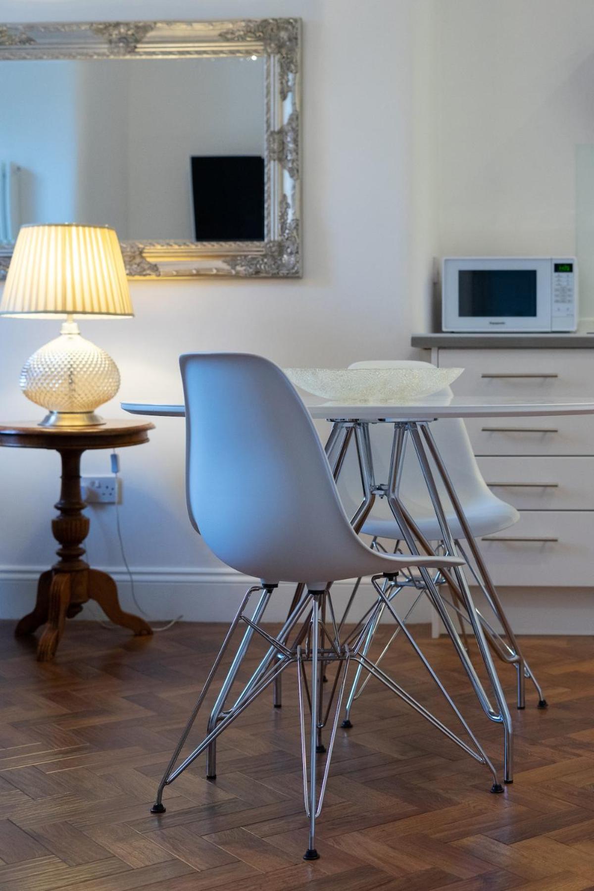 Immaculate One Bedroom Flat In The Centre Apartment
