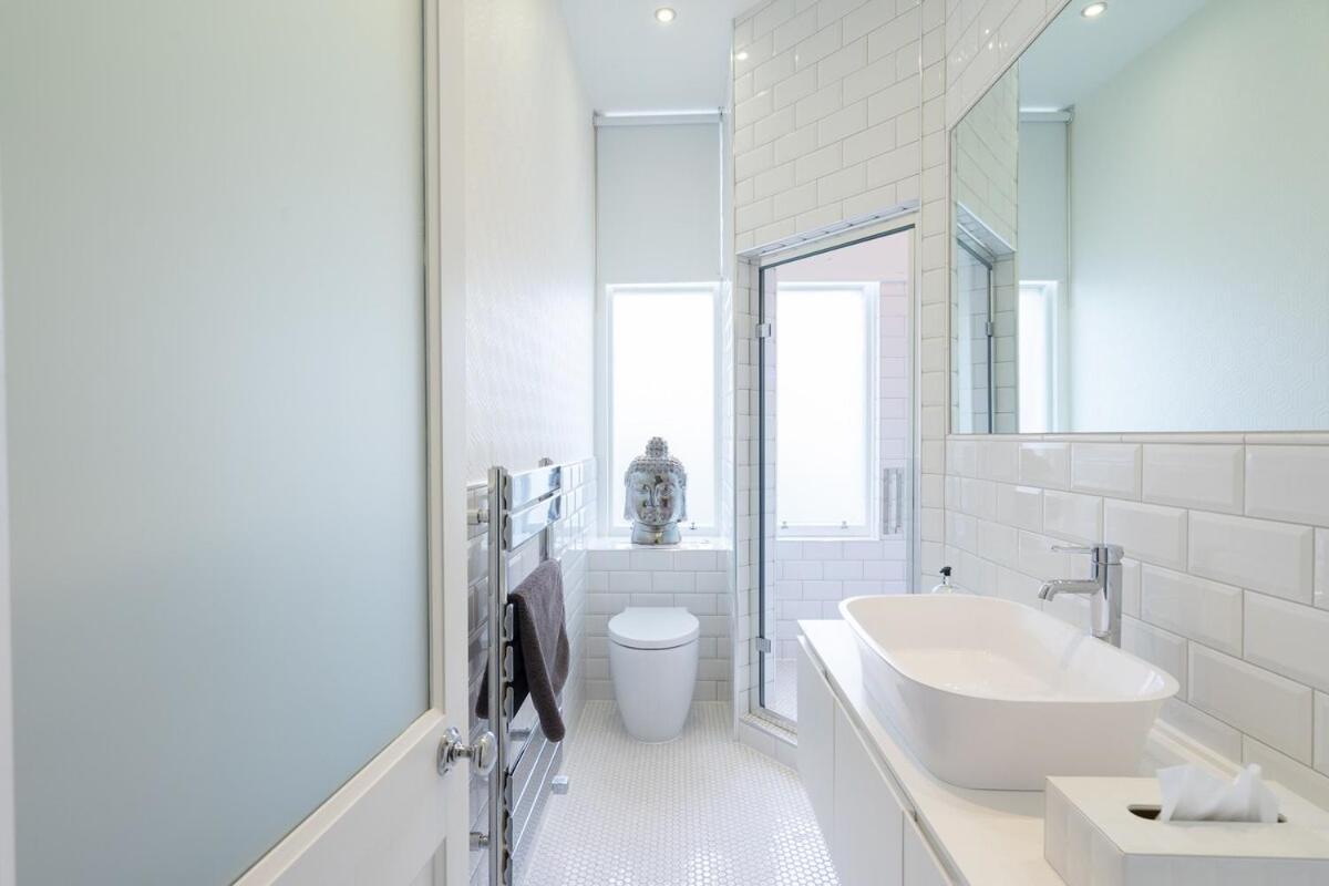 Immaculate One Bedroom Flat In The Centre *