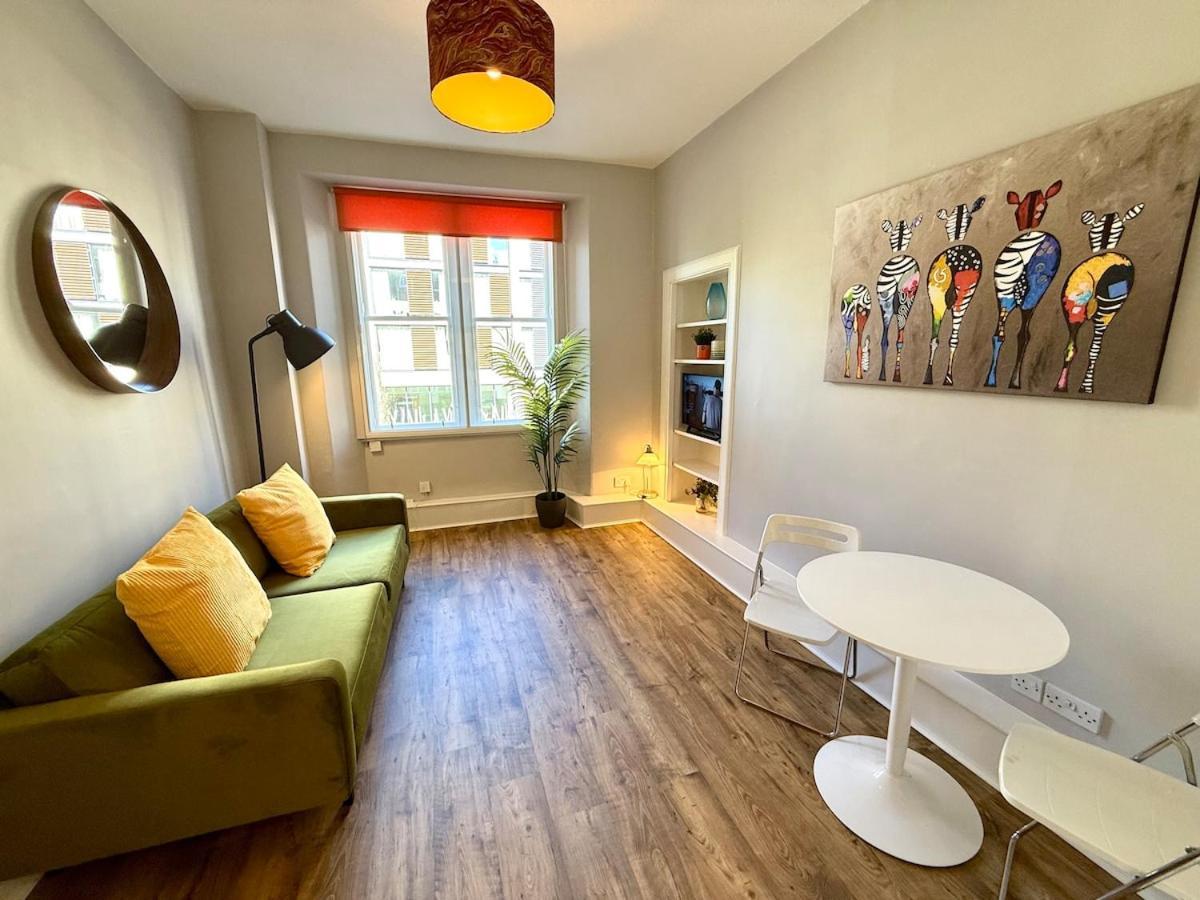 Old Town & Meadows Nest Apartment