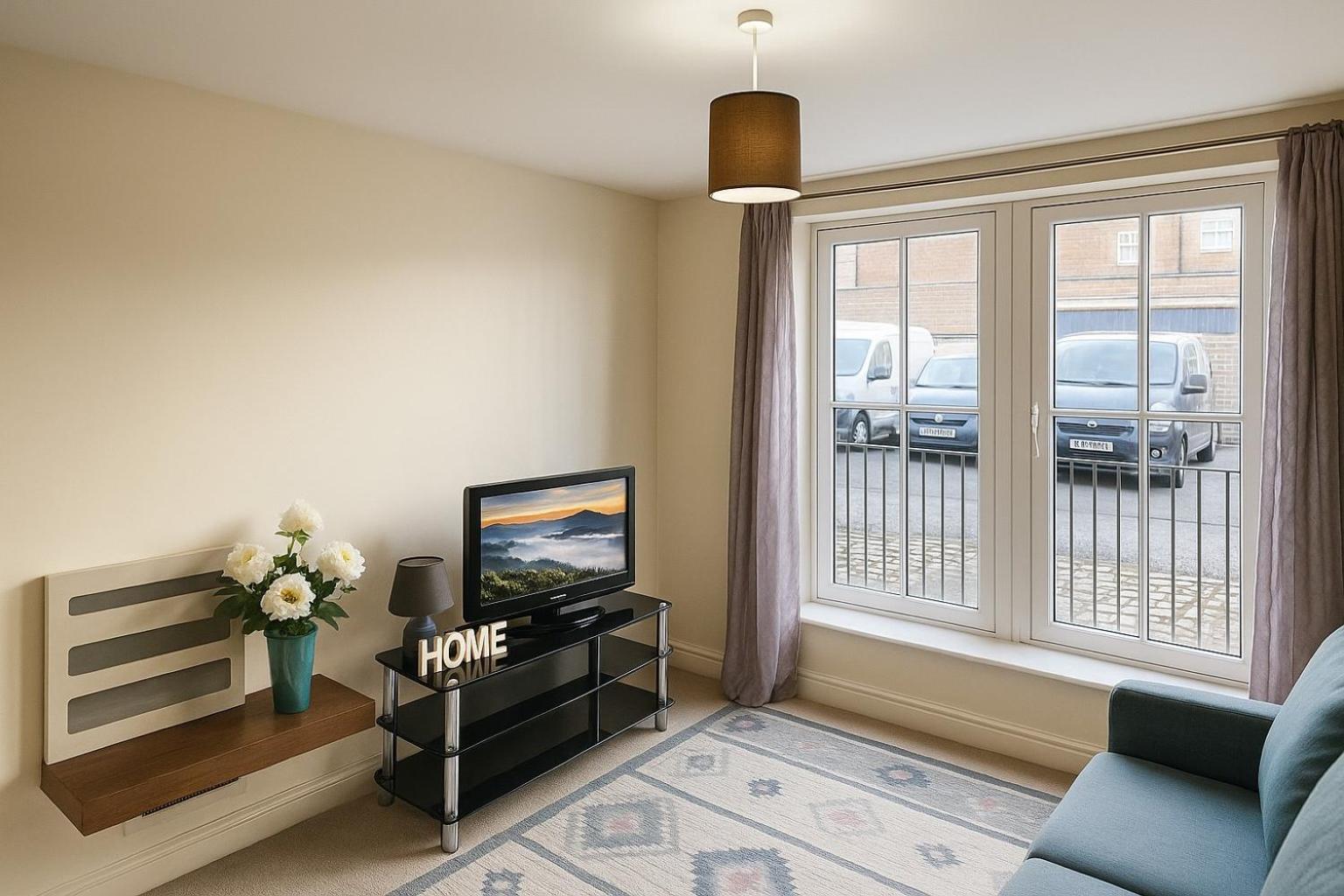Comfy 2br Flat - Free Parking - Near Centre Apartment *