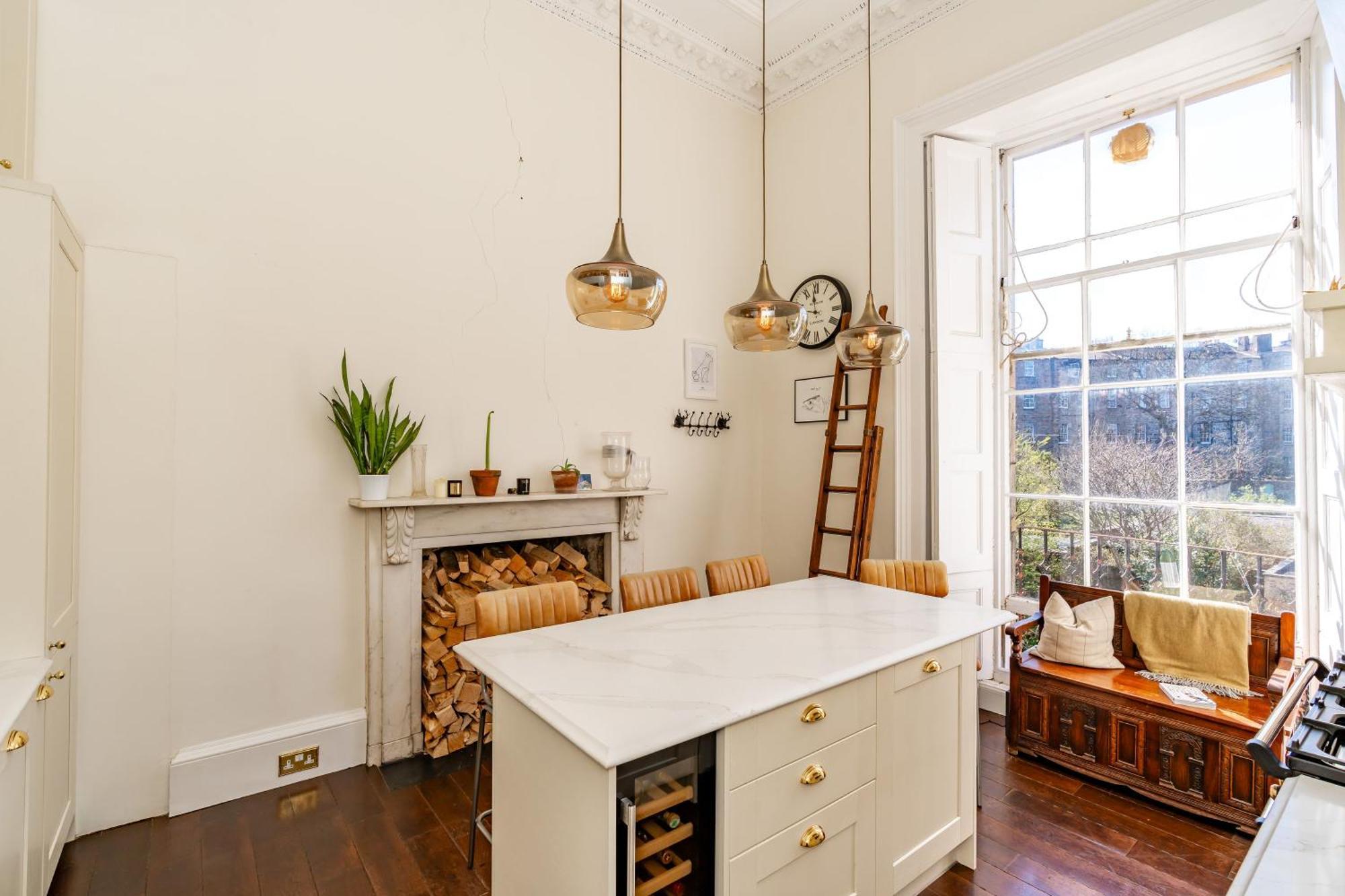 Stunning Flat, New Town, - Perfect Location Apartment Edinburgh