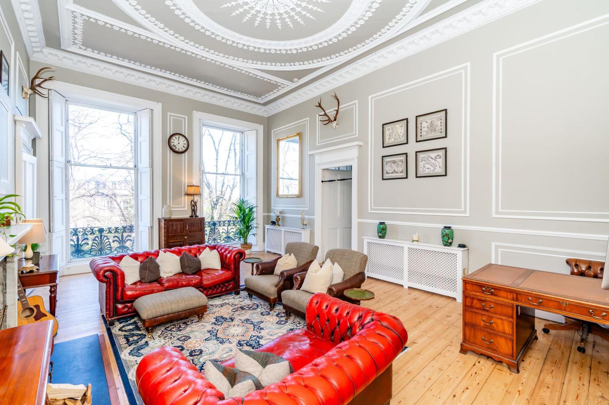 Stunning Flat, New Town, - Perfect Location