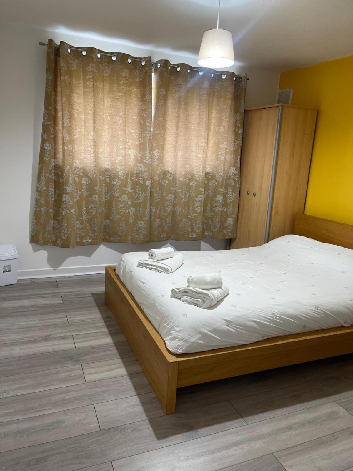 Citylink Retreat With Metro Access, Free Parking, Near Airport * Edinburgh