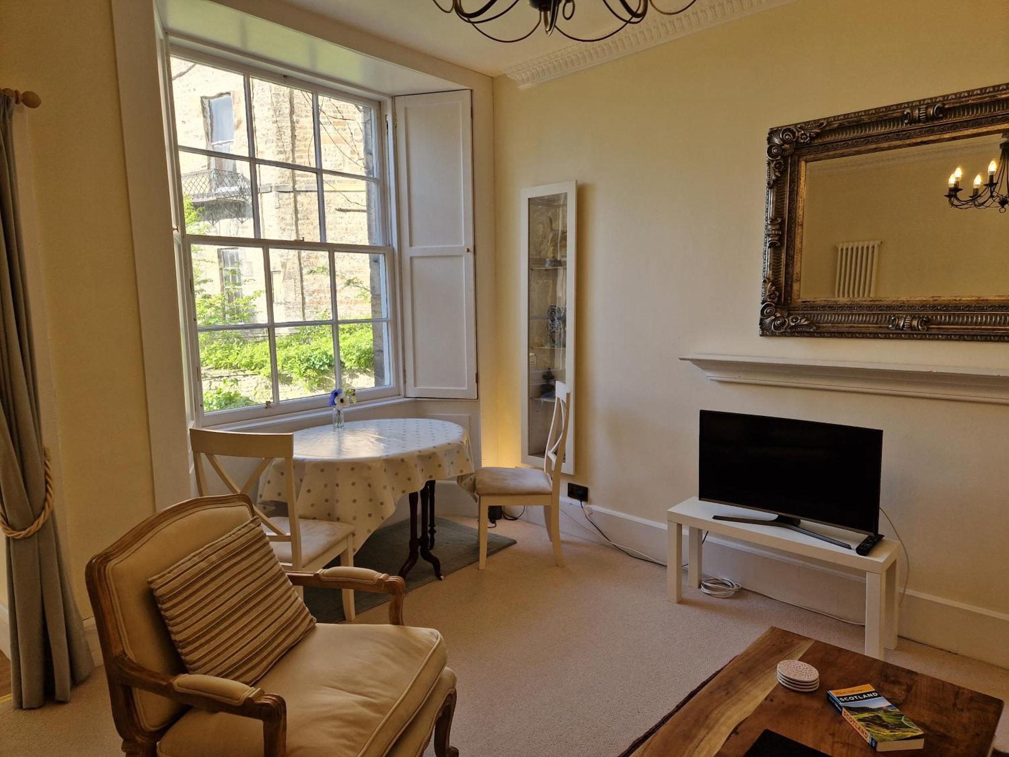 Joivy Gorgeous Georgian Flat In New Town * Edinburgh