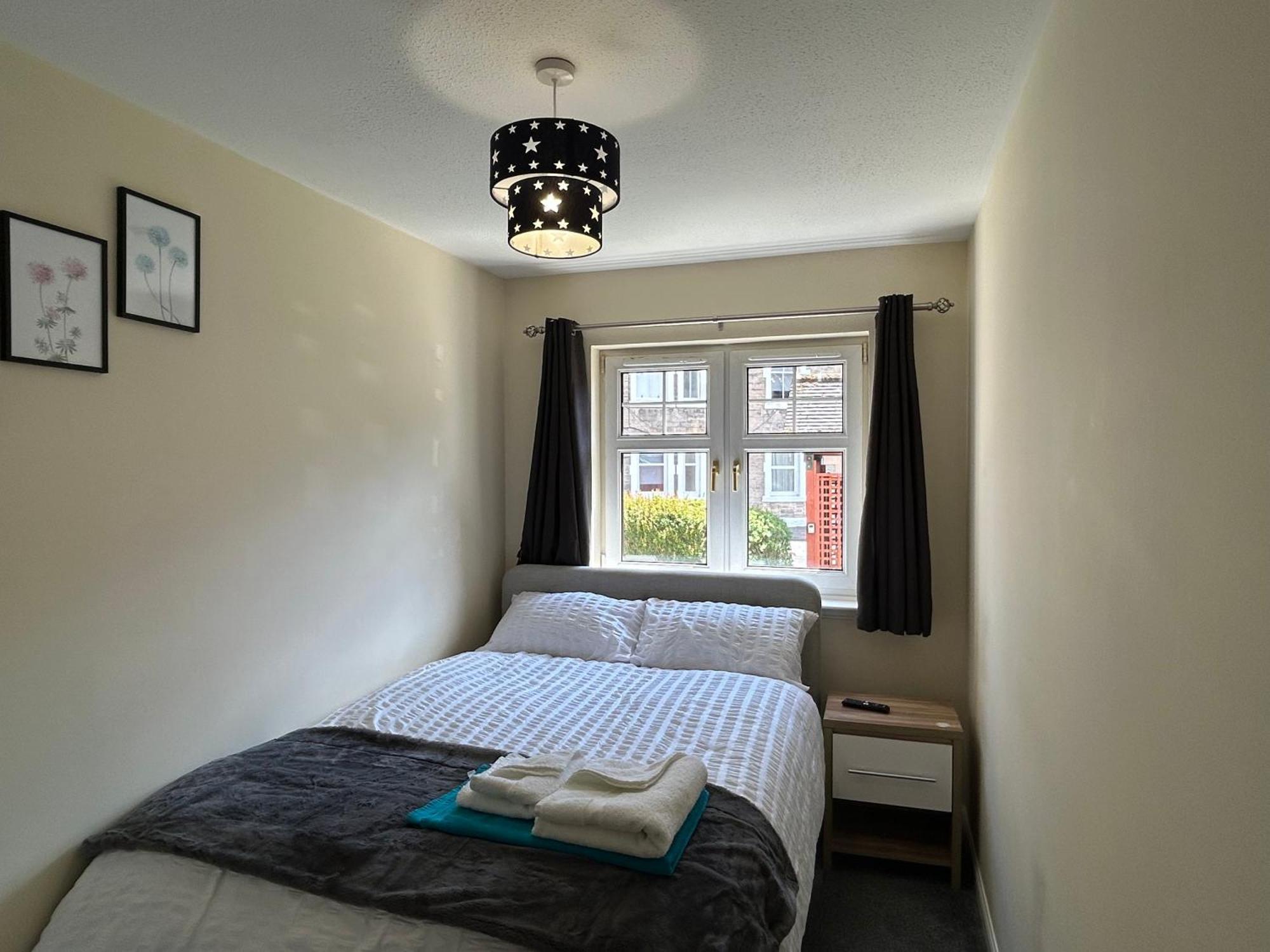 Elegant 2 Bedroom Apartment Apartment Edinburgh