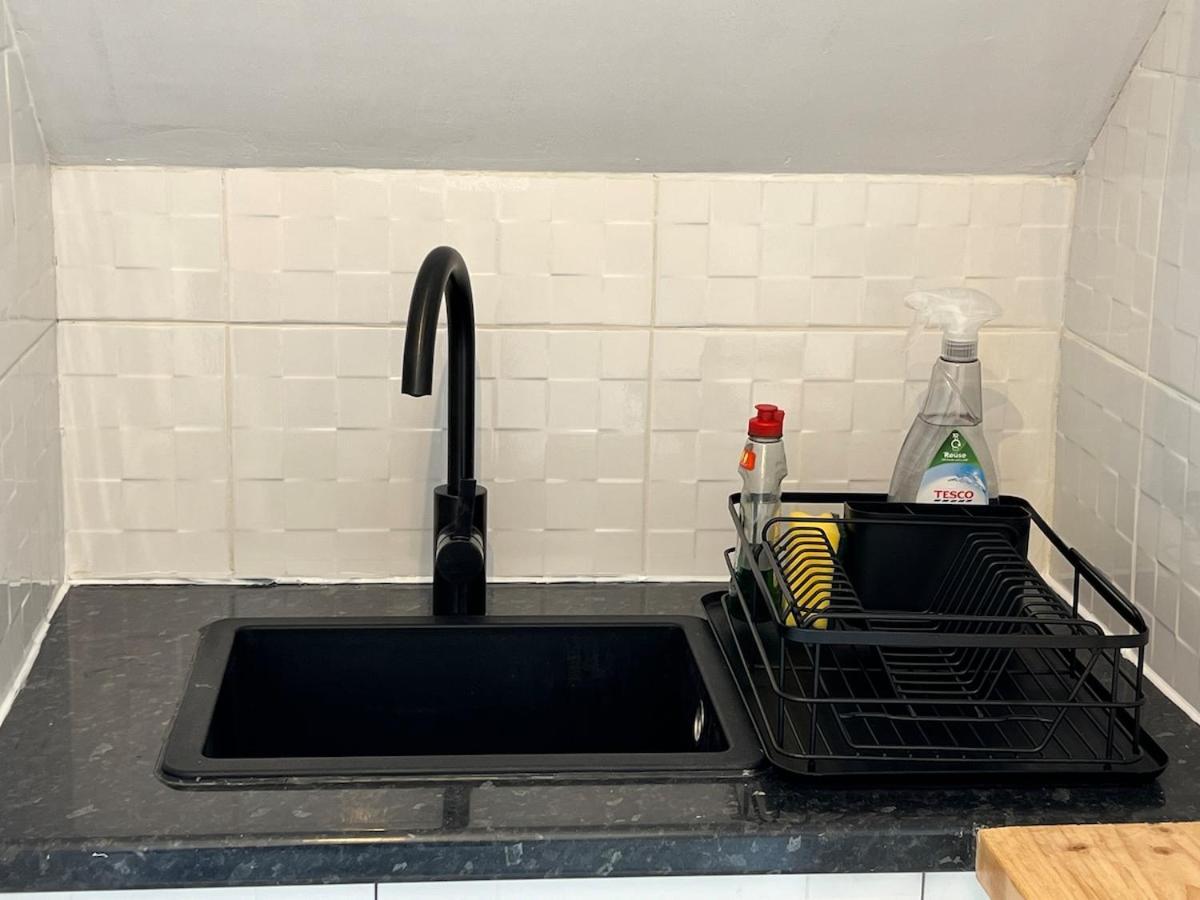 Apartment Self-contained Ground Level With Hill View Edinburgh