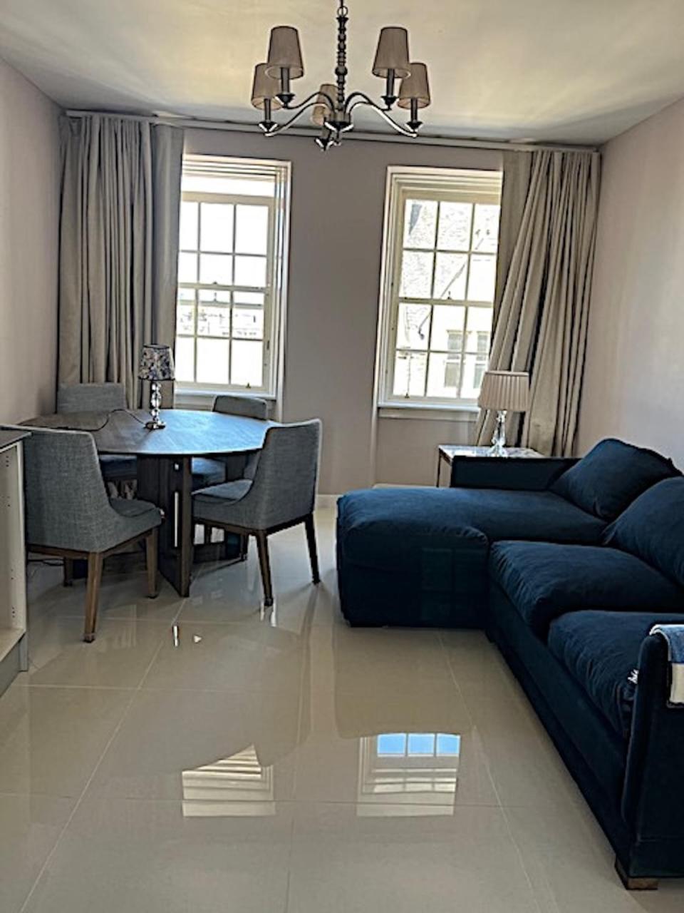 New Royal Mile Quiet Spacious And Comfortable Flat With Large Balcony And Great Views Floor No Lift Apartment Edinburgh