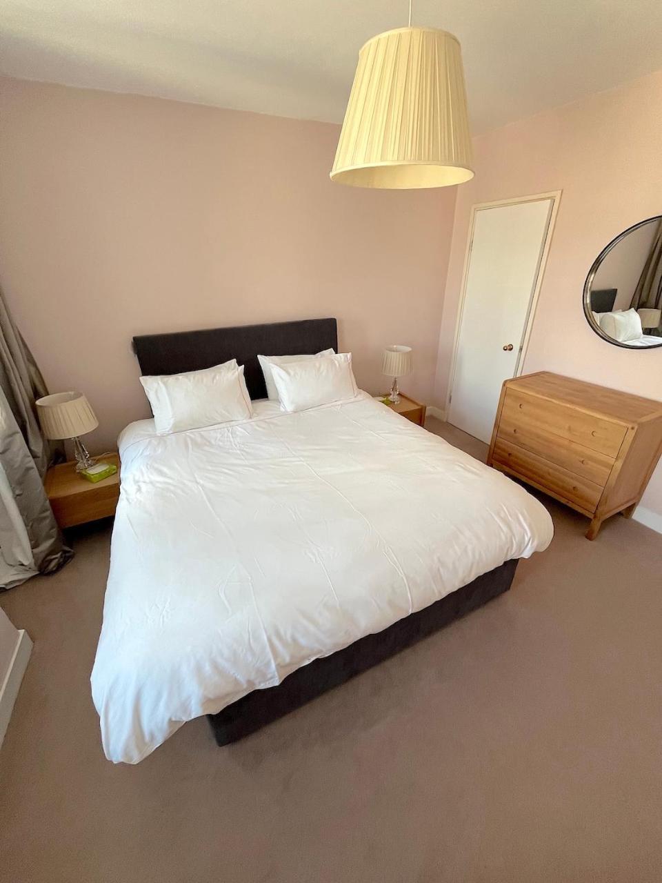 Apartment New Royal Mile Quiet Spacious And Comfortable Flat With Large Balcony And Great Views Floor No Lift