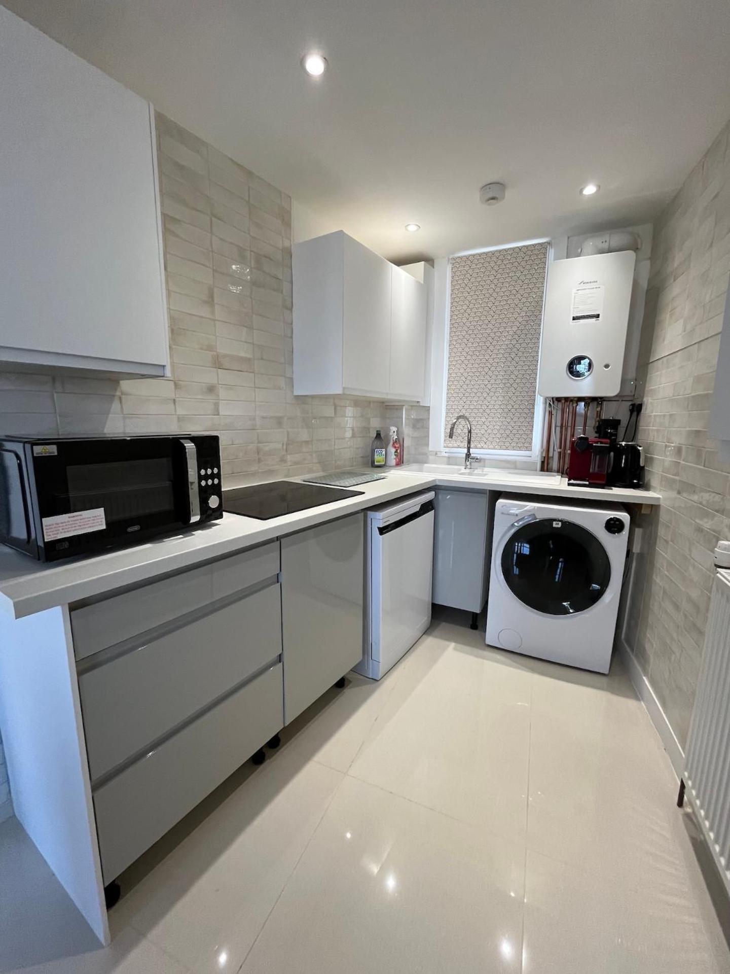 New Royal Mile Quiet Spacious And Comfortable Flat With Large Balcony And Great Views Floor No Lift Apartment