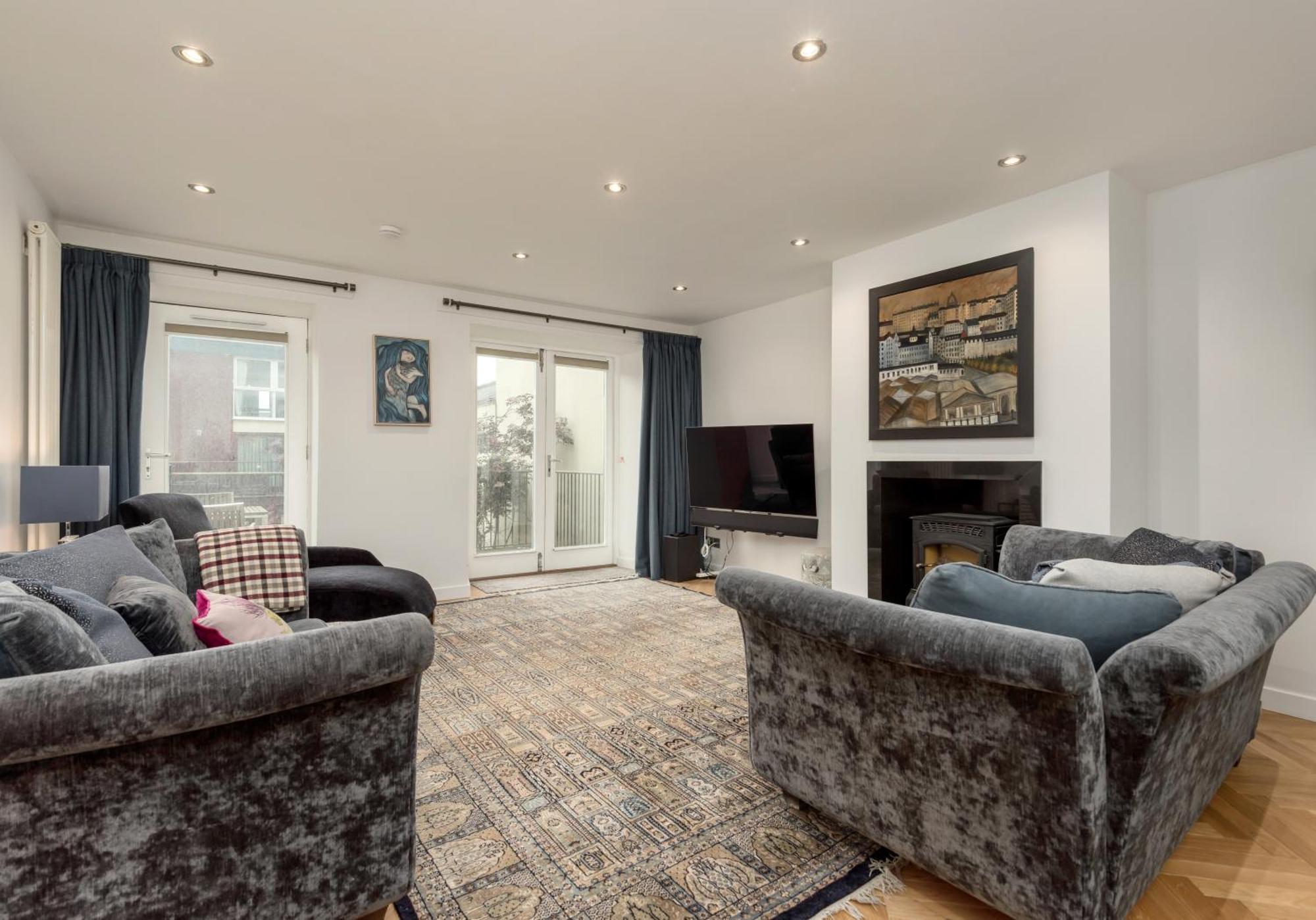 The York Place Apartment *
