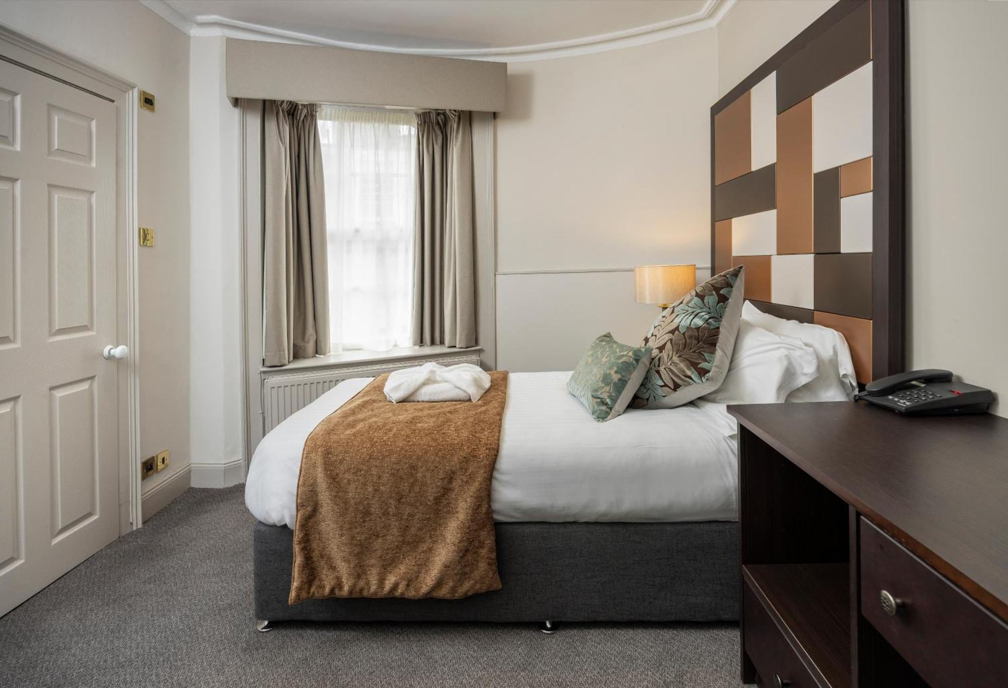 Albany Hotel 3*