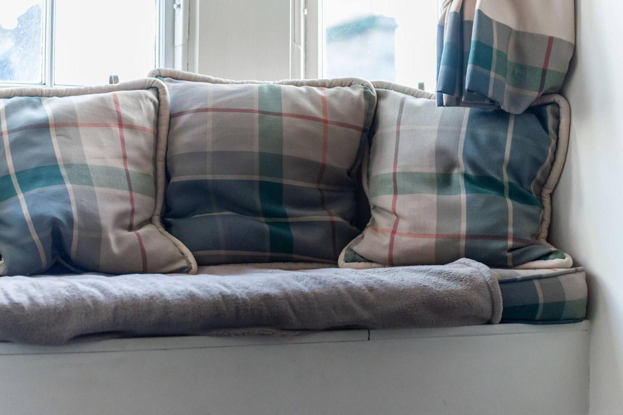 Apartment Edinburgh Apartment In The Heart Of The City Edinburgh Castle On Your Door Step Edinburgh