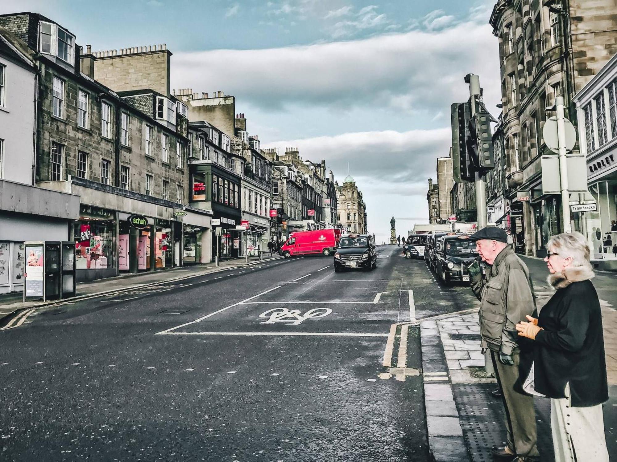 Edinburgh Apartment In The Heart Of The City Edinburgh Castle On Your Door Step * Edinburgh