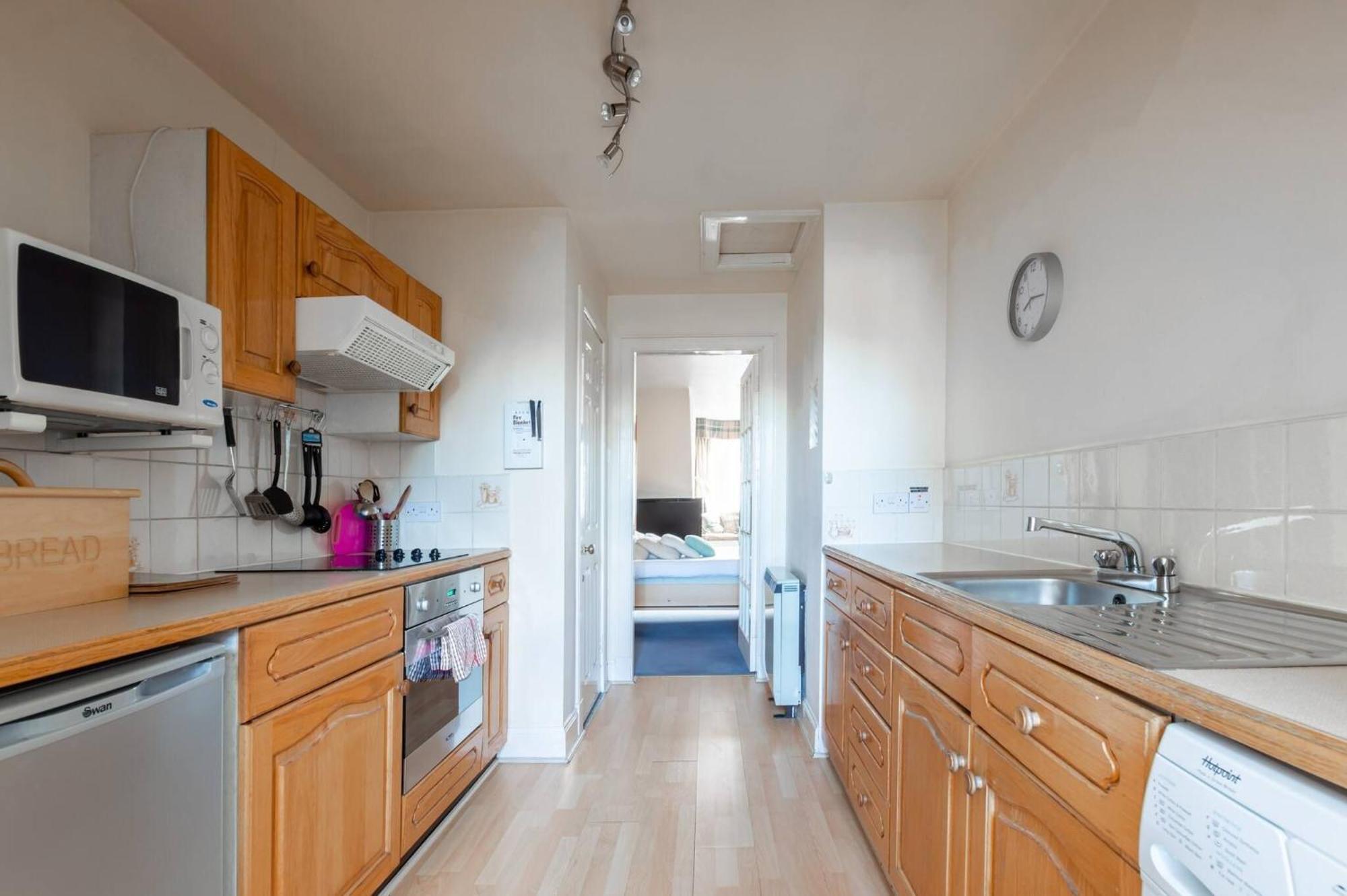 Apartment Edinburgh Apartment In The Heart Of The City Edinburgh Castle On Your Door Step Edinburgh