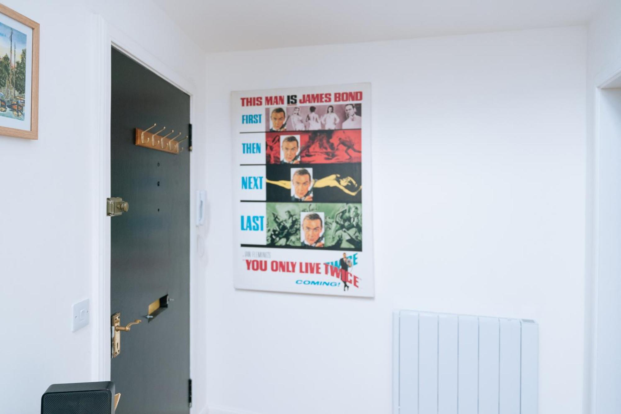 & Modern 2bd Flat - *