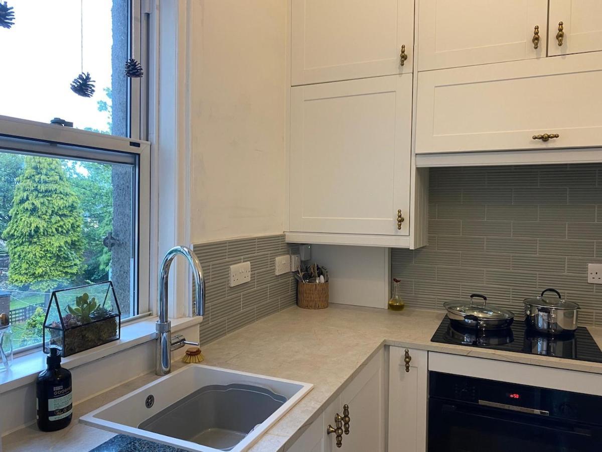 Edinburgh Seaside Apartment - Free Parking Edinburgh