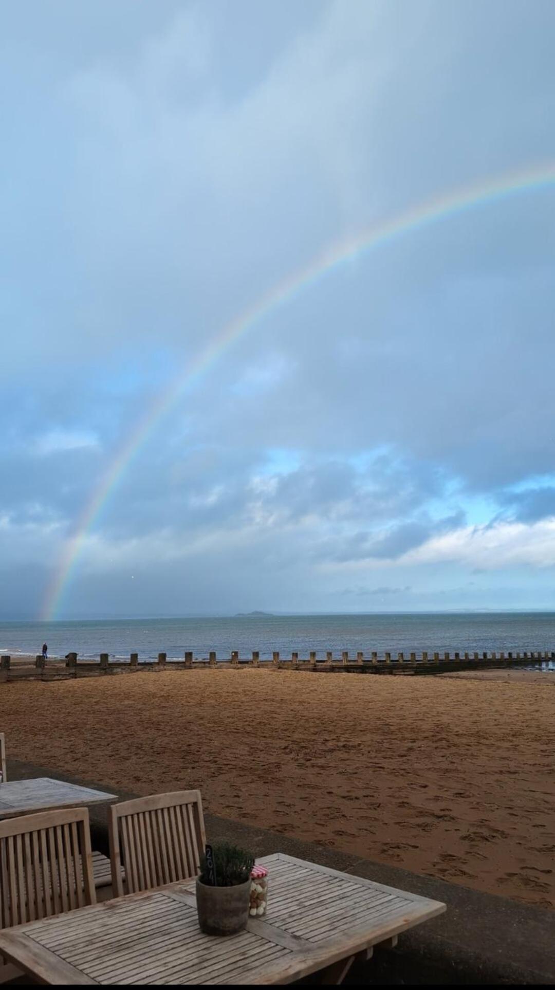 Edinburgh Seaside Apartment - Free Parking Apartment