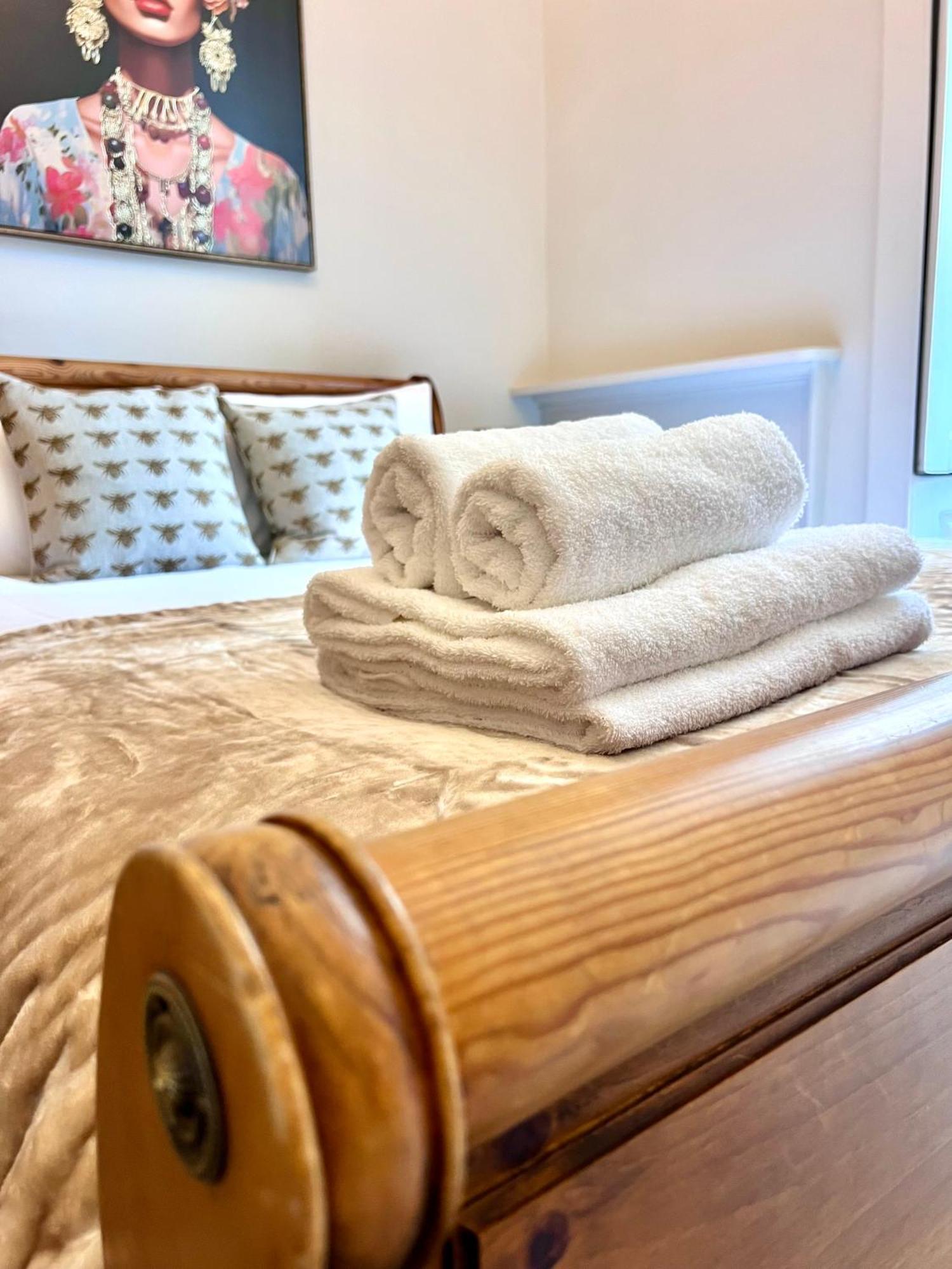Apartment Heart Of The City- 3 Bedroom Oasis Edinburgh