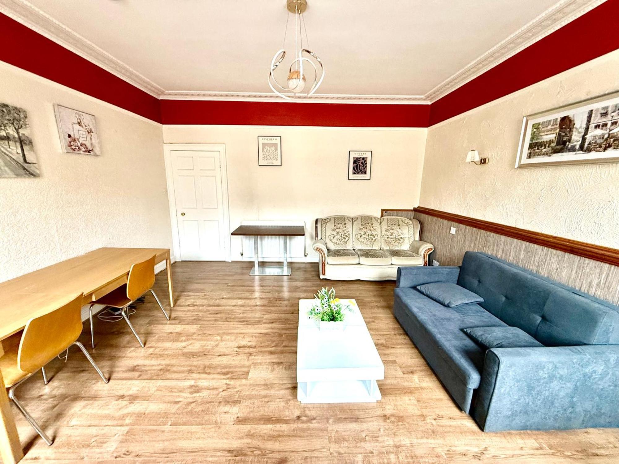 Clerk Streets Georgian Apartment - Superfast Wifi - Central Edinburgh Apartment