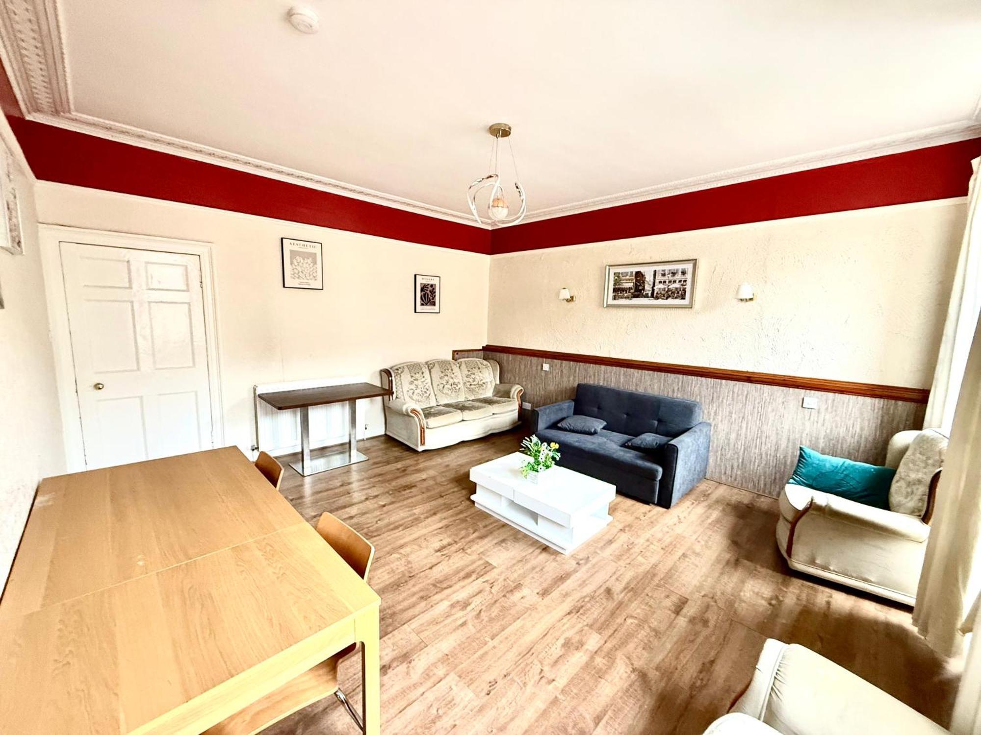 Clerk Streets Georgian Apartment - Superfast Wifi - Central Edinburgh * Edinburgh