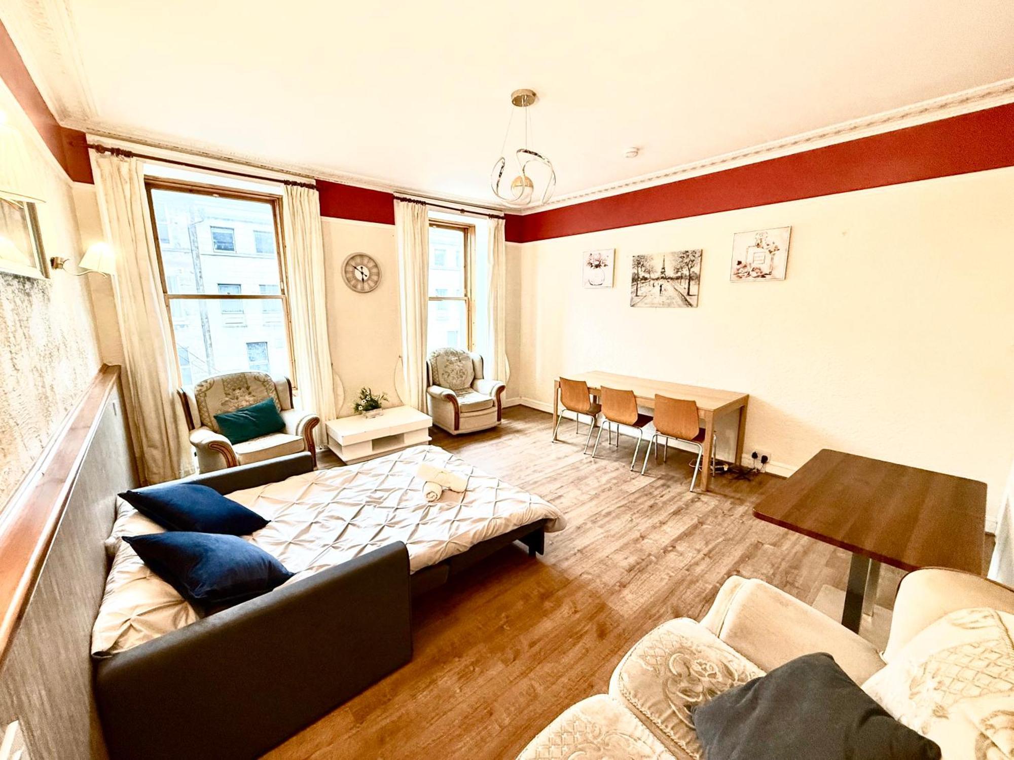 Clerk Streets Georgian Apartment - Superfast Wifi - Central Edinburgh Apartment