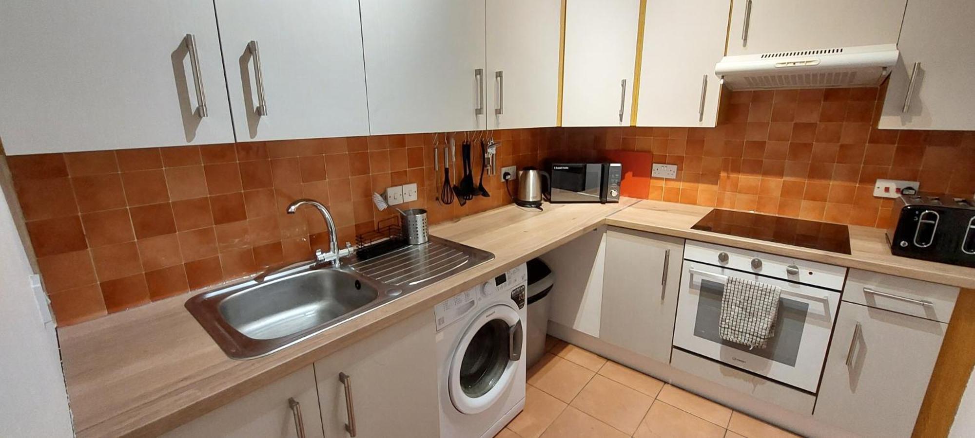 Apartment Lauriston Place - Spacious 2 Bedroom