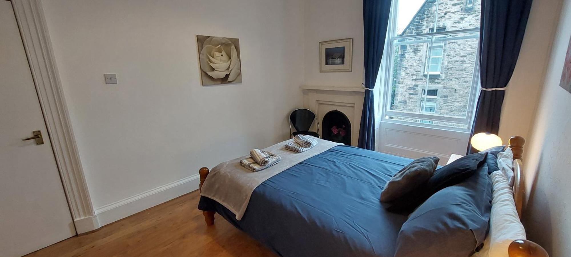 Lauriston Place - Spacious 2 Bedroom Edinburgh