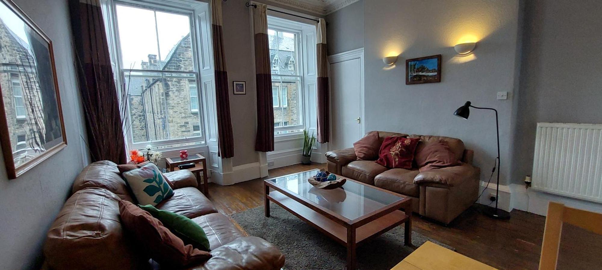 Lauriston Place - Spacious 2 Bedroom Edinburgh