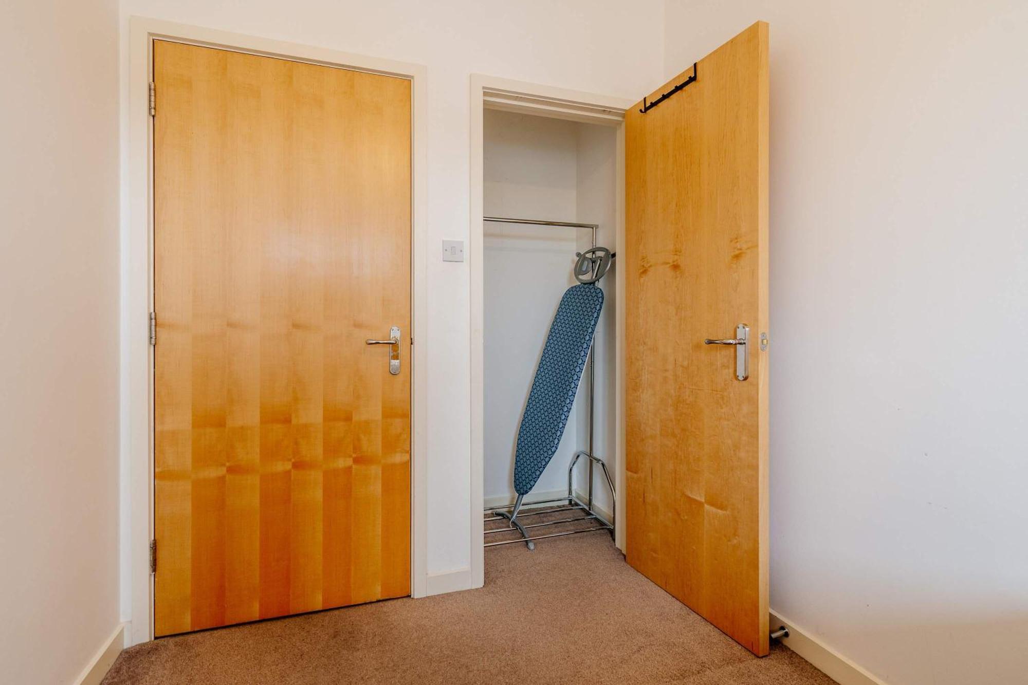 Charming 3-bed Free Parking West End Apartment Edinburgh