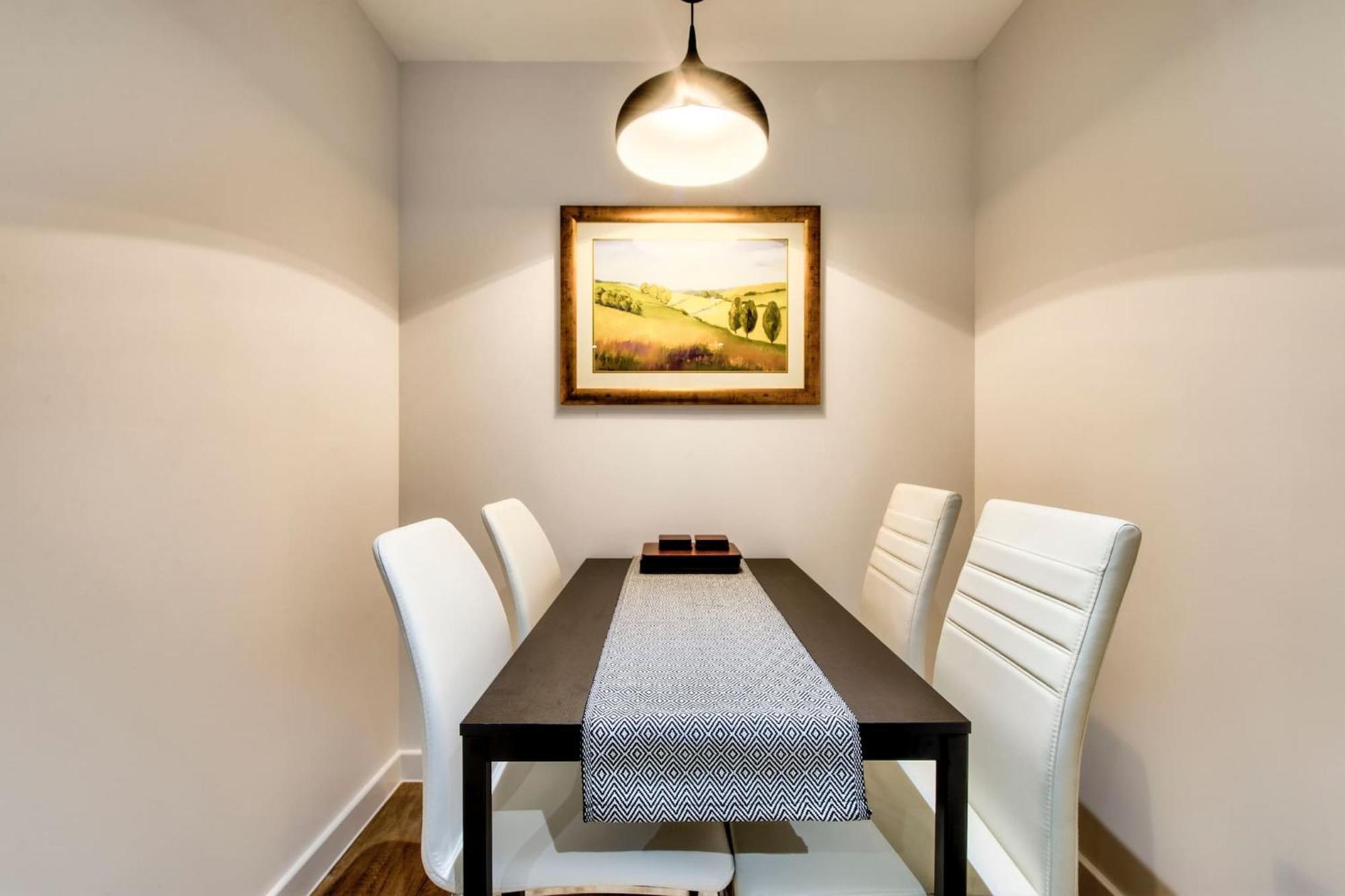 Lovely 1-bedroom Unit Near Castle *