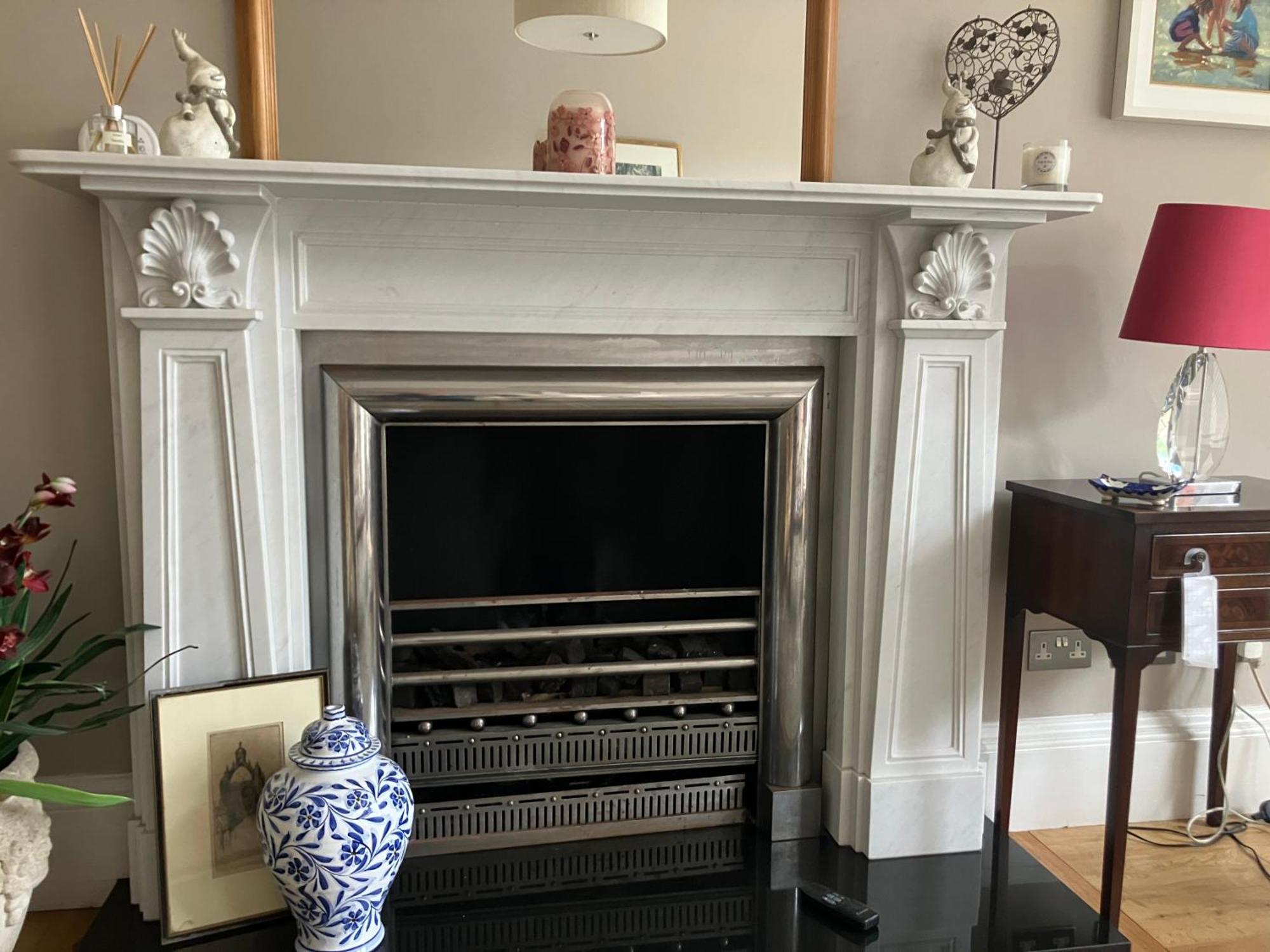 Apartment Victorian With Car Parking In Driveway, Murrayfield Edinburgh
