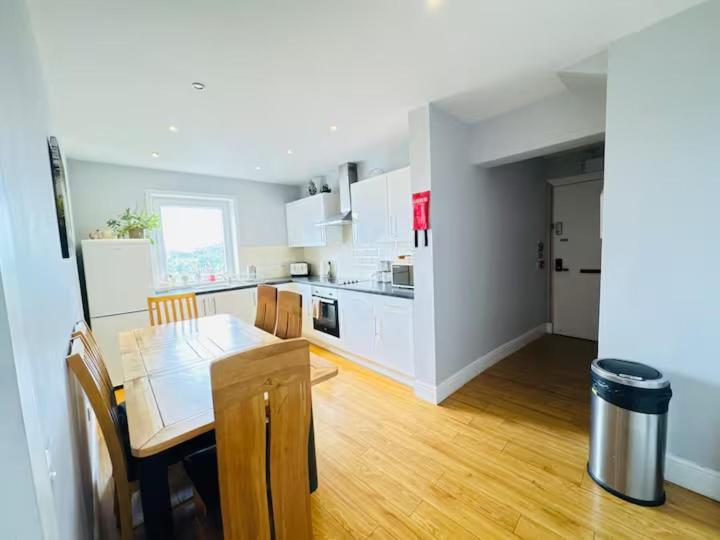 Block 2 Flat 17 Westfield Court