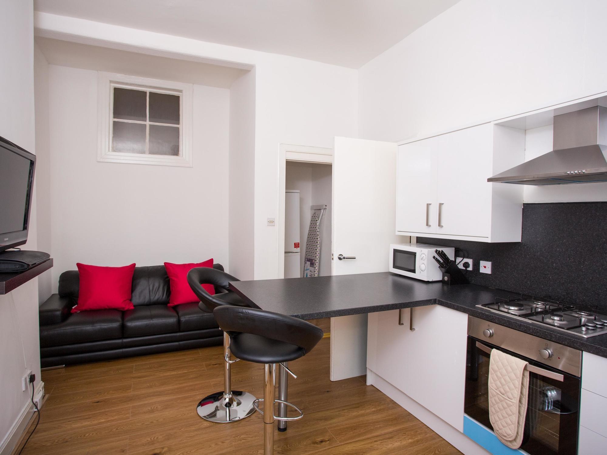 Holistic Aparment- Brunswick St Edinburgh